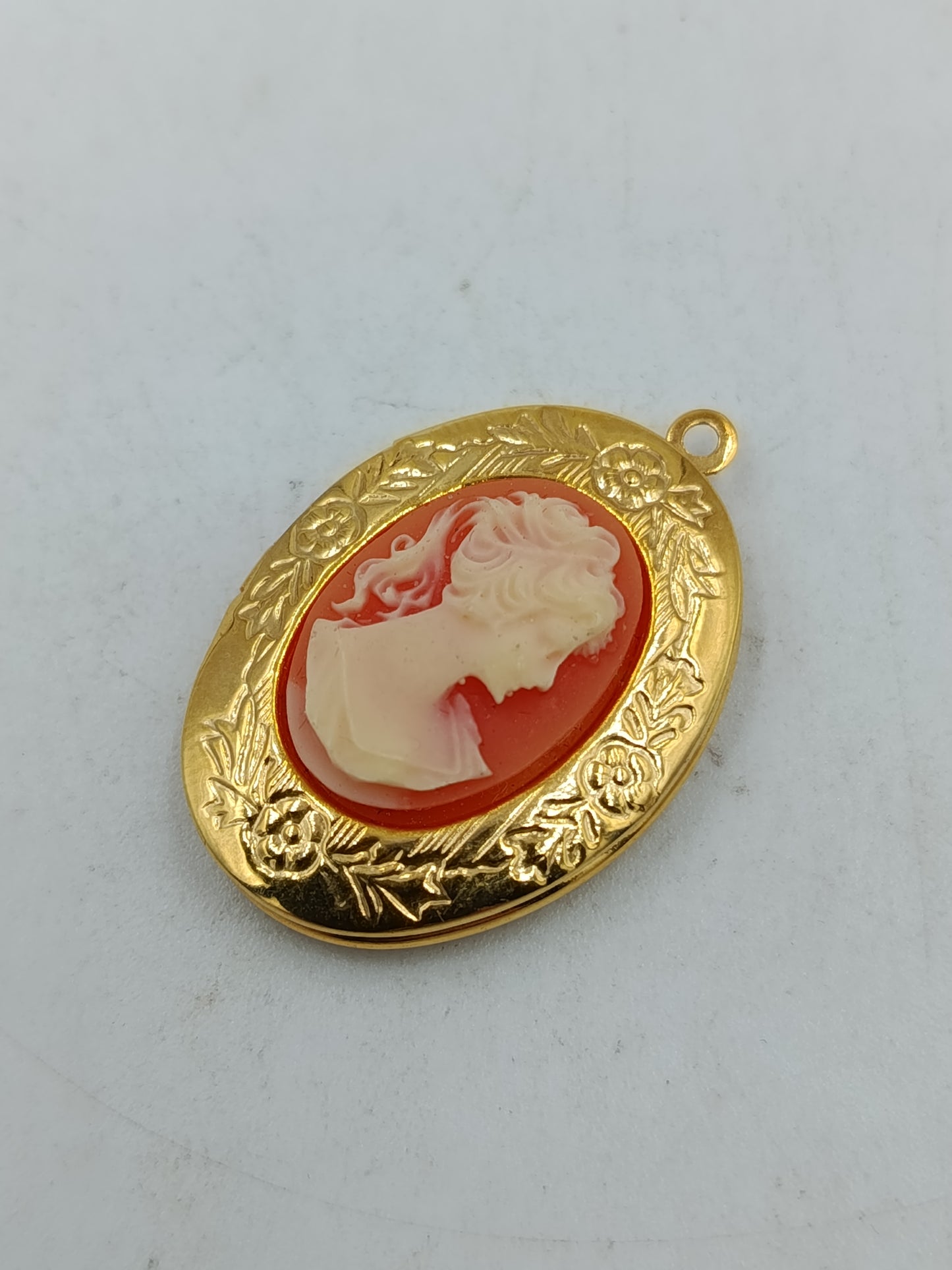 Vintage Medaillon Anhänger Cameo Damen Goldfarben Schmuck
