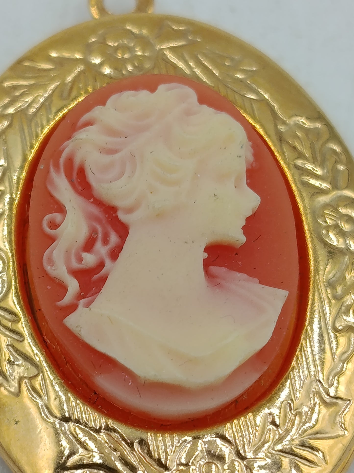 Vintage Medaillon Anhänger Cameo Damen Goldfarben Schmuck