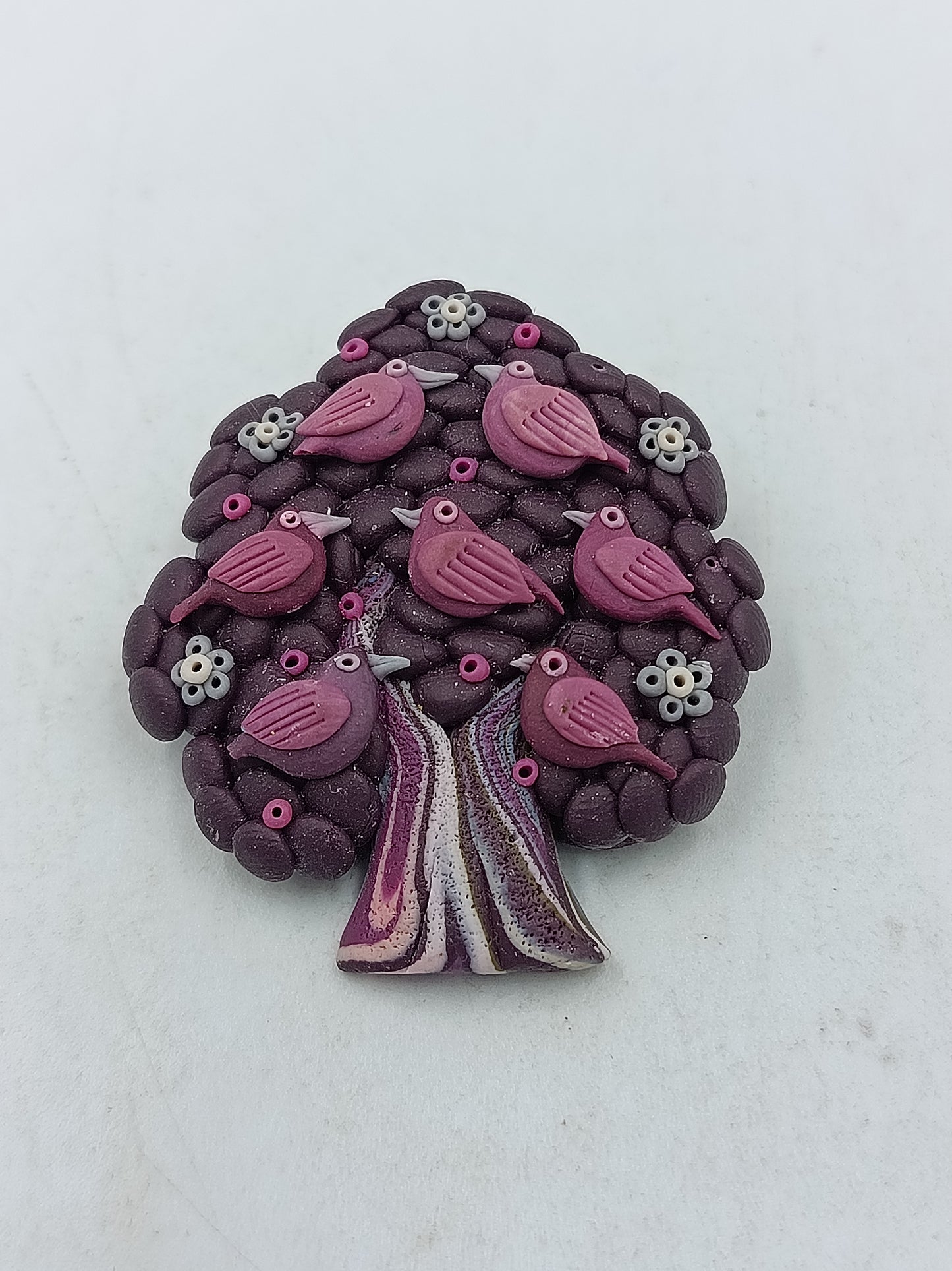 Handgefertigte Brosche Baum mit Vögeln Polymer Clay Unikat