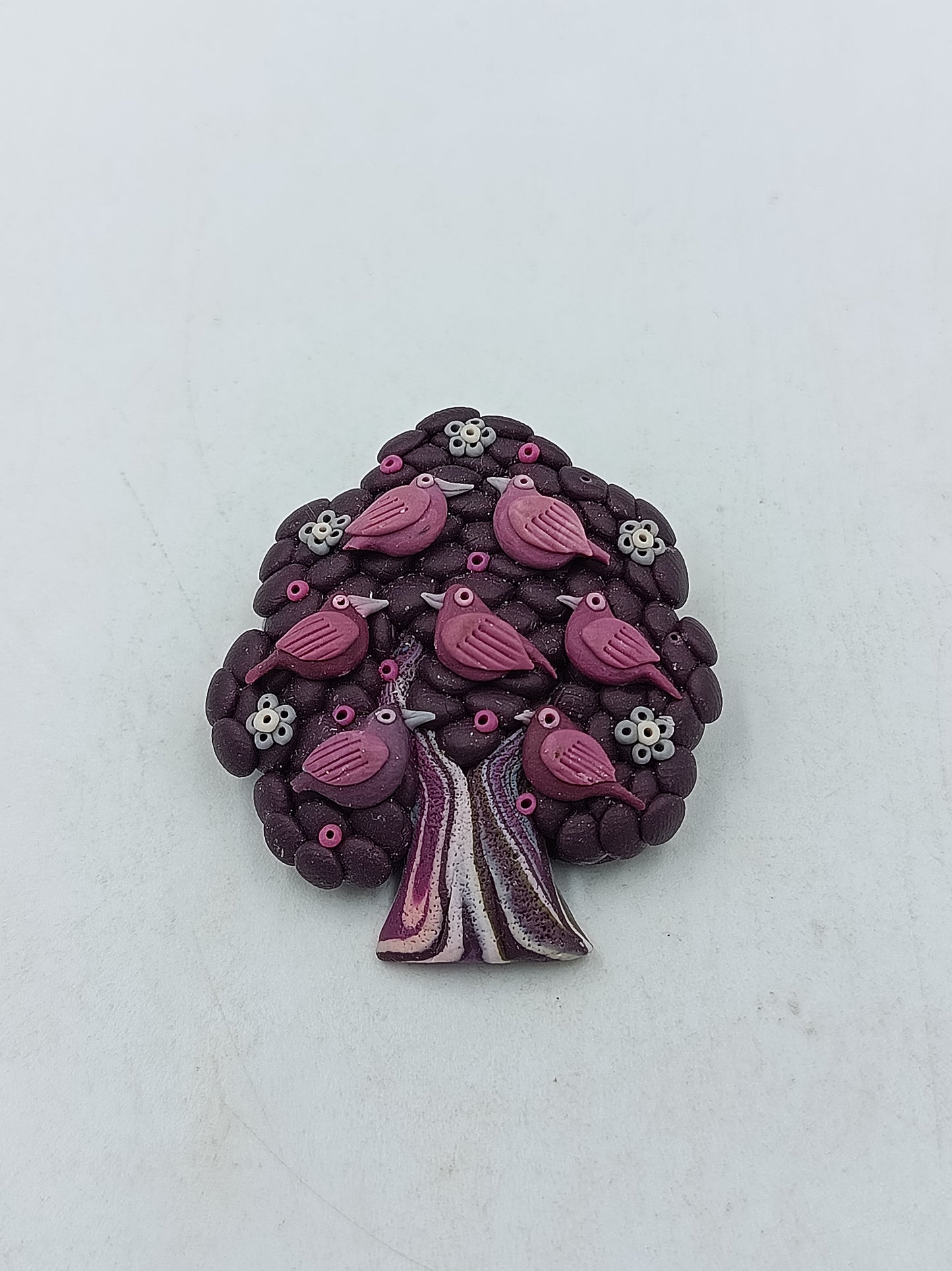 Handgefertigte Brosche Baum mit Vögeln Polymer Clay Unikat