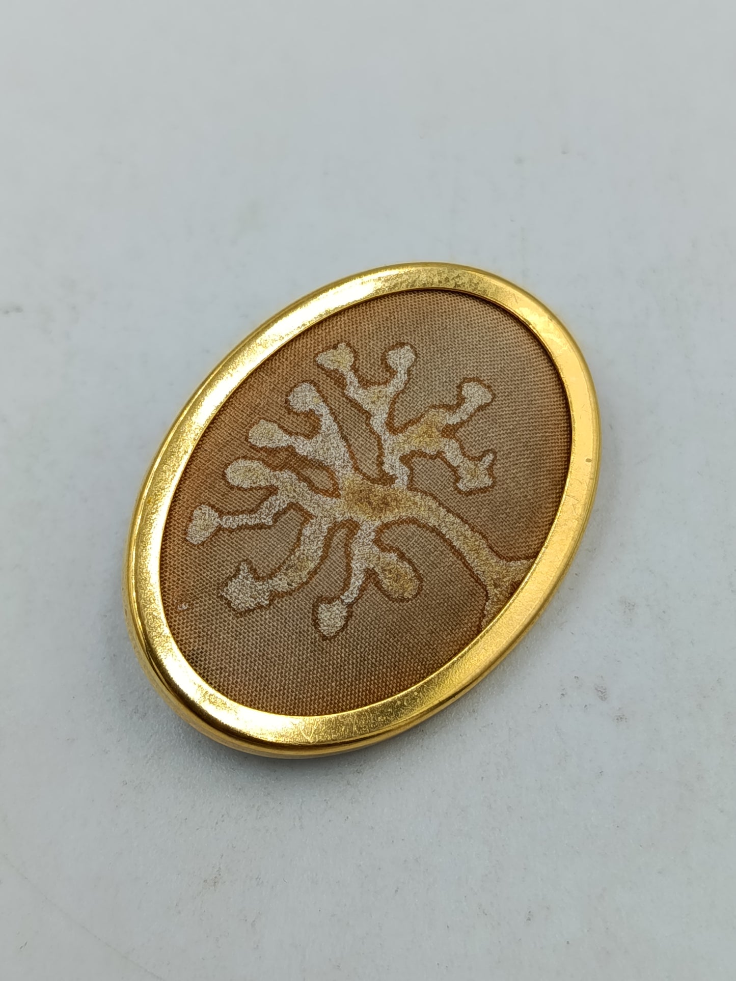 Vintage Brosche Baum Motiv Goldfarben Stoffeinlage Oval