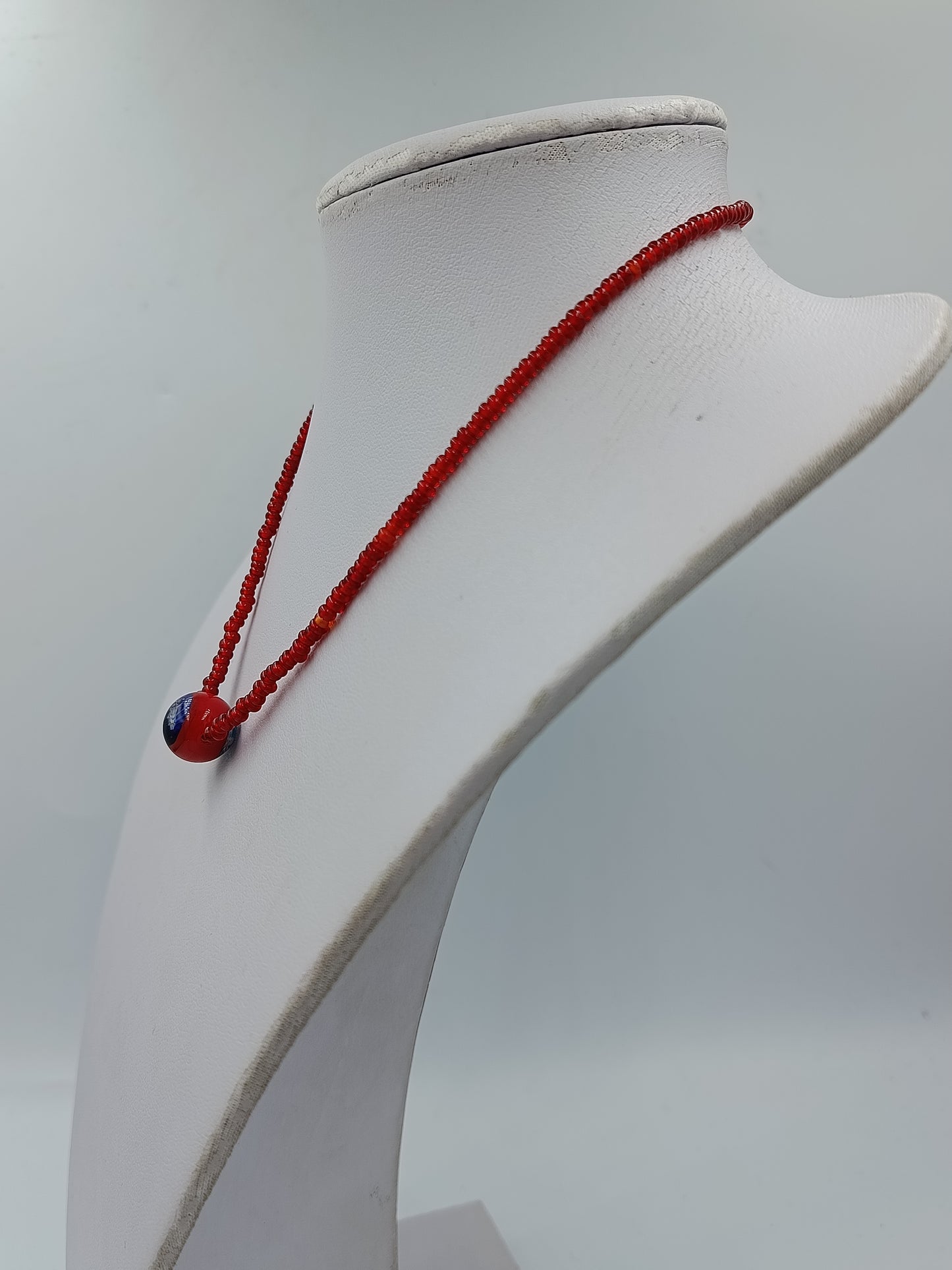 Feine Rote Glasperlenkette mit Millefiori Anhänger 40 cm