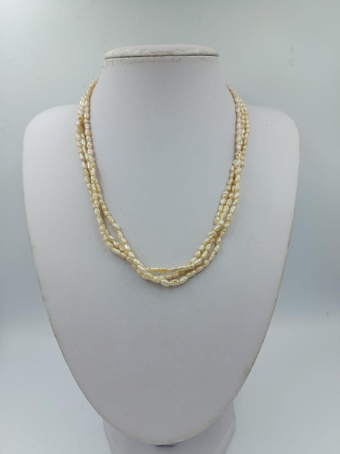 Vintage Perlenkette mehrreihig Cremeweiß klassisch elegant