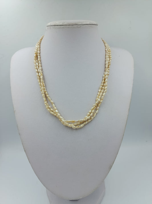 Vintage Perlenkette mehrreihig Cremeweiß klassisch elegant