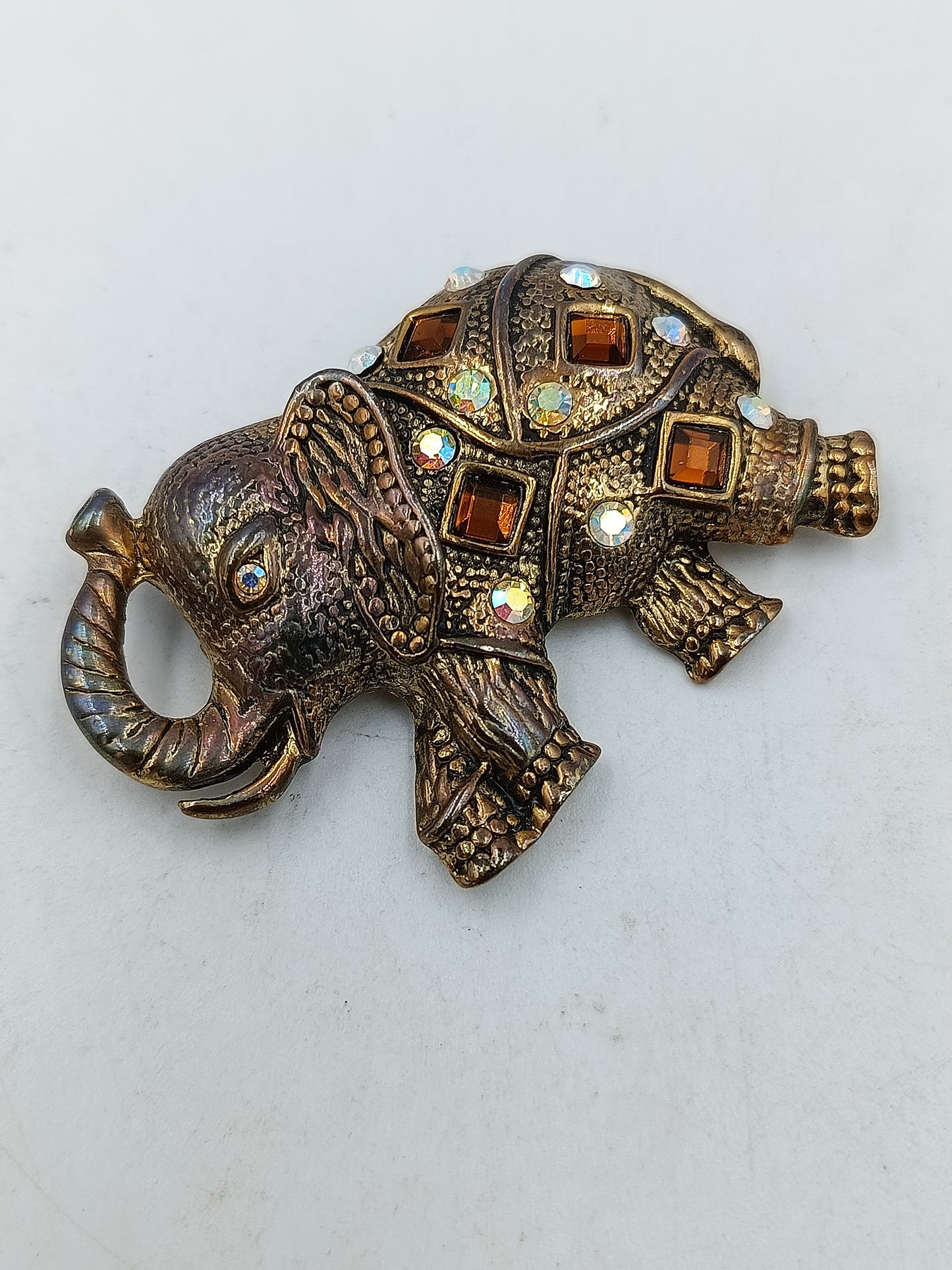 Vintage Elefanten Brosche Goldfarben mit Strass symbol  ein klassisches Symbol