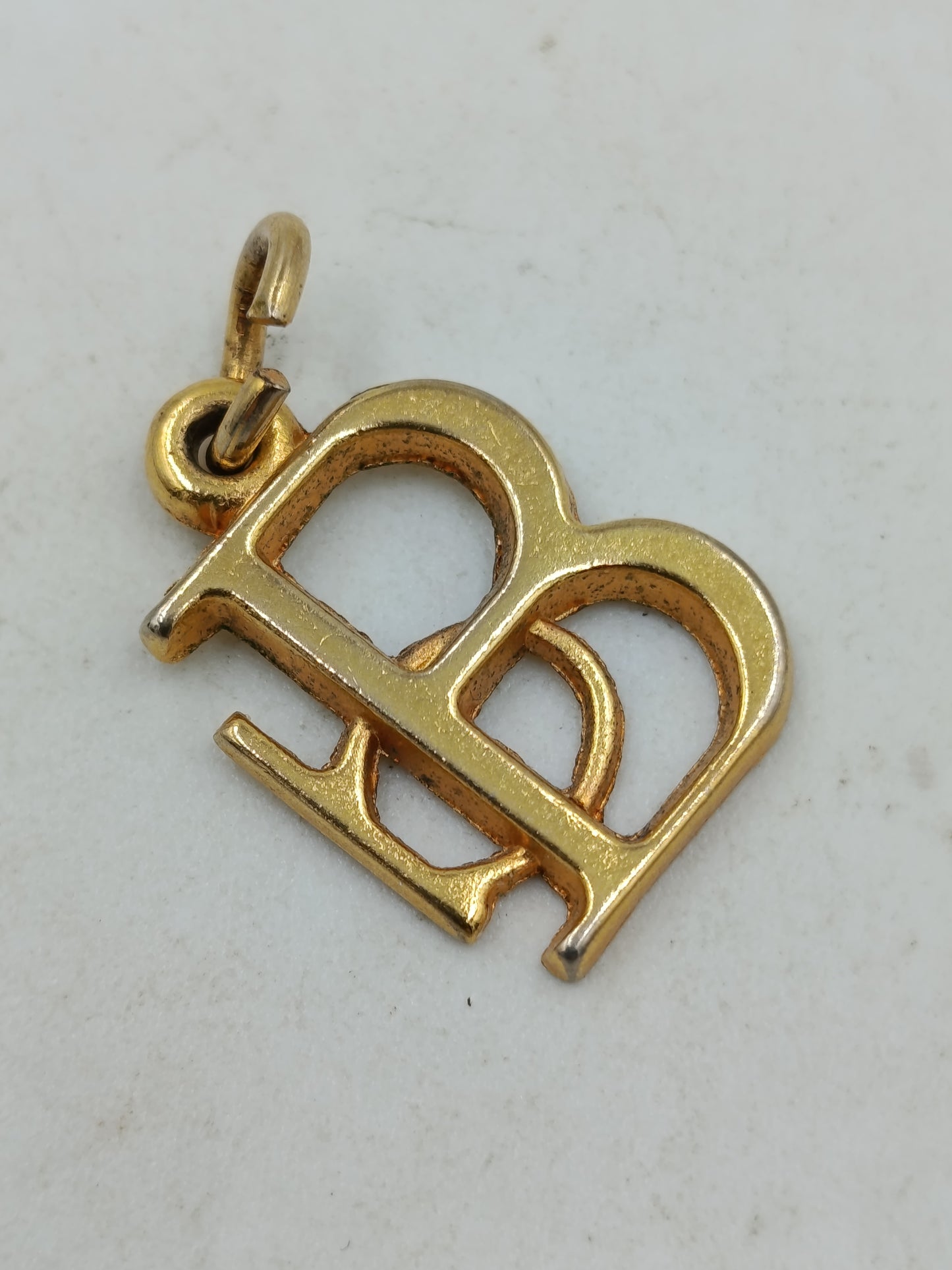 Monogramm Anhänger Initialen B D Goldfarben Vintage Schmuck