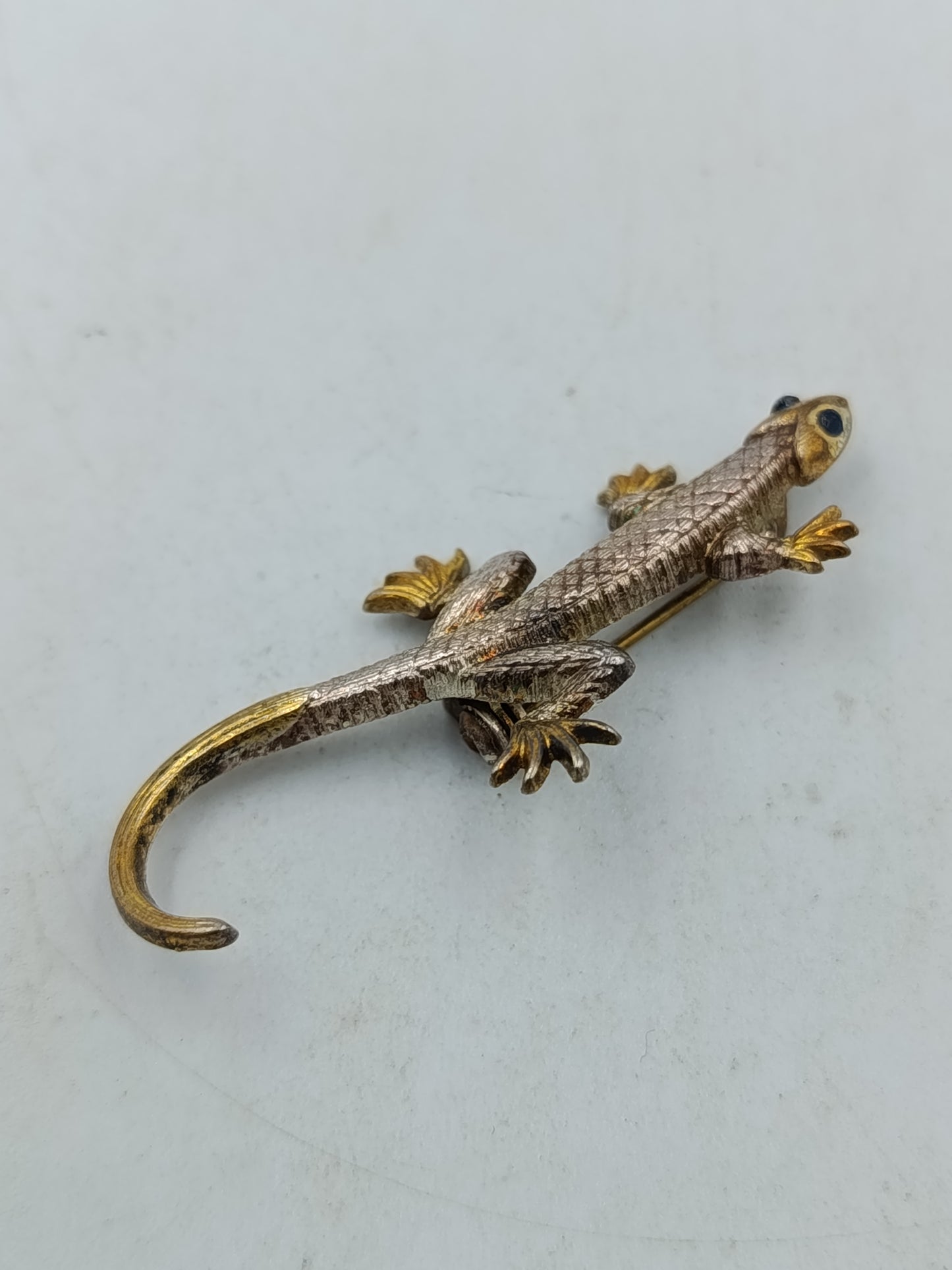 Vintage Brosche Eidechse Gecko Gold Silberfarben mit blauen Steinen