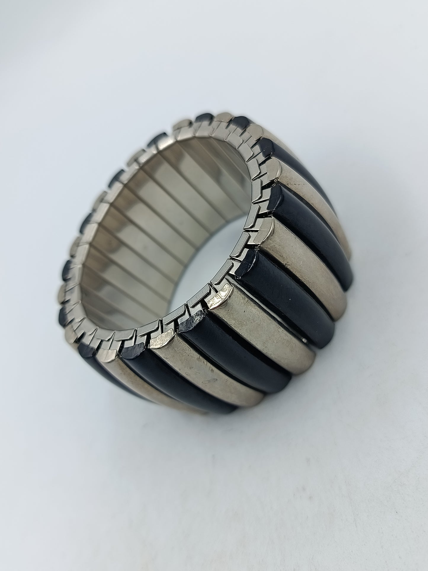 Modernes Stretch Armband silber schwarz elastisch Statement
