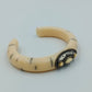 Vintage Armreif Knochenoptik Ethno Stil mit Metallornament offen