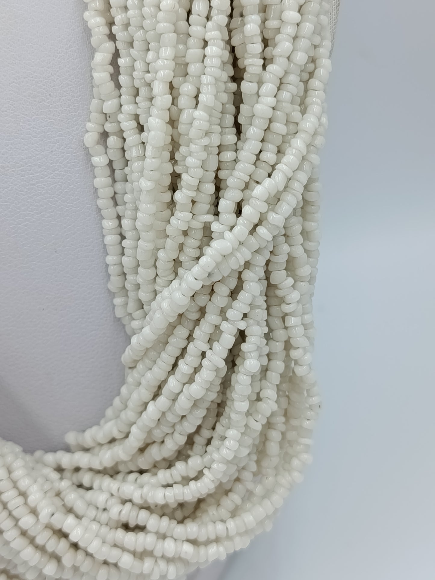 Statement Kette mehrreihig weiß Glasperlen Ethno Boho Collier