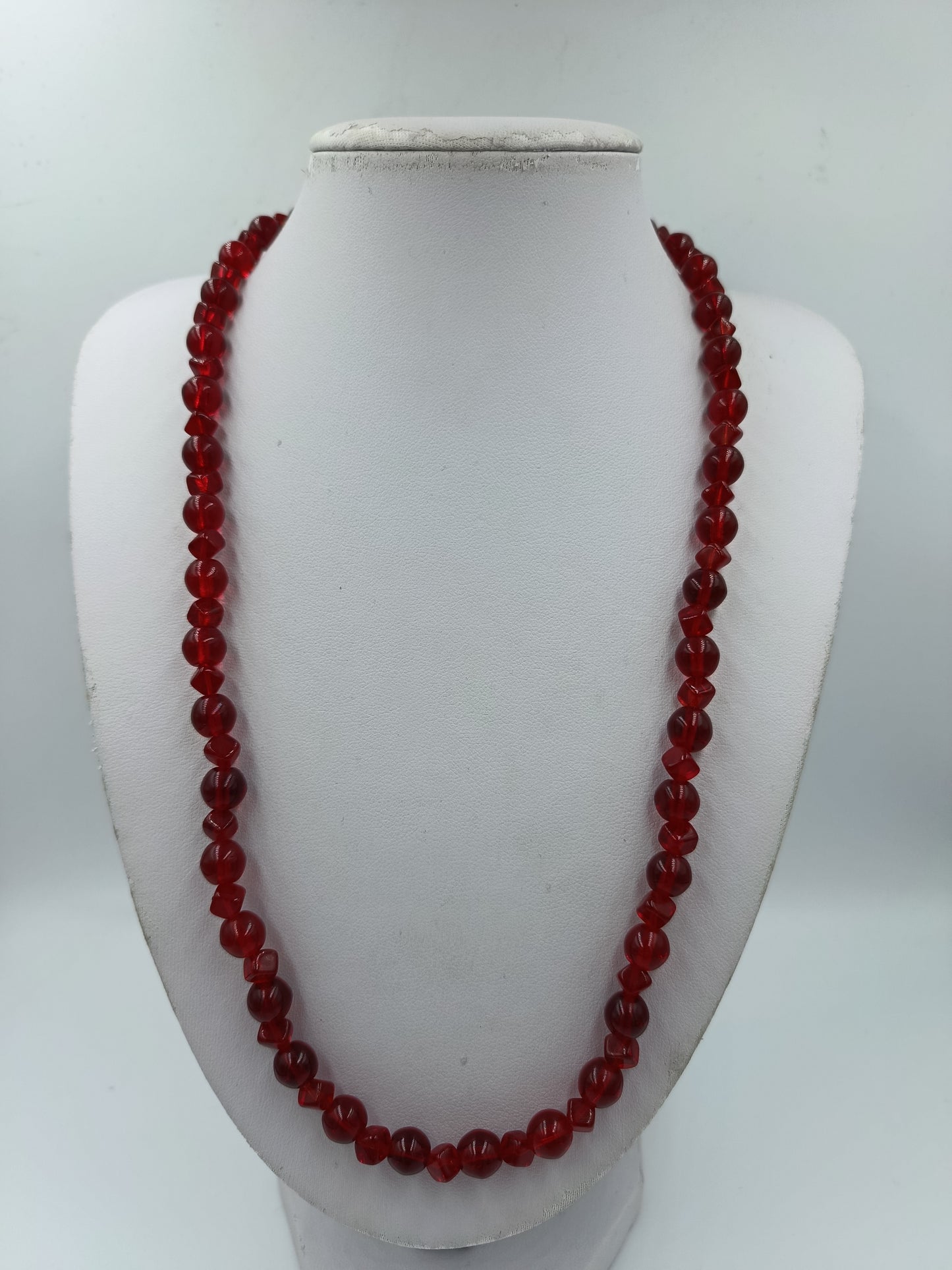 Vintage Halskette rot Glasperlen facettiert Collier klassisch elegant