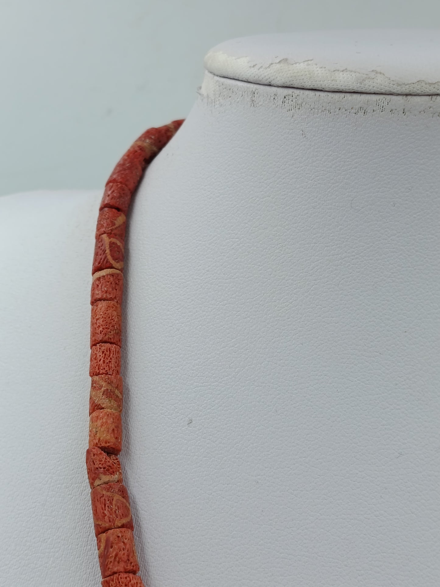 Vintage Halskette rot Naturstein Zylinderperlen Collier Ethno minimalistisch