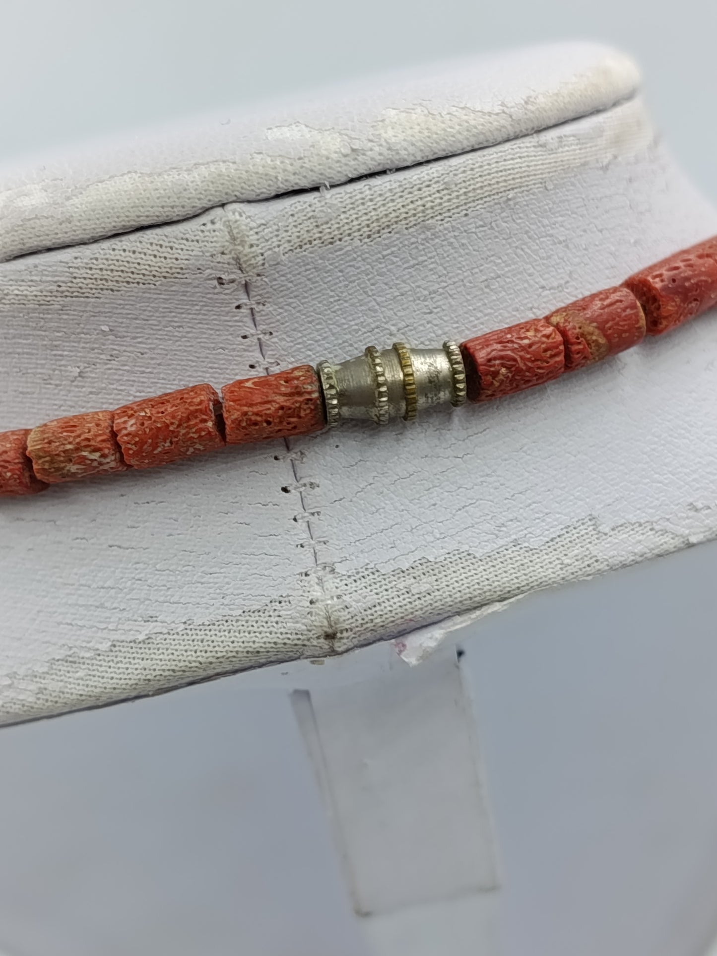 Vintage Halskette rot Naturstein Zylinderperlen Collier Ethno minimalistisch