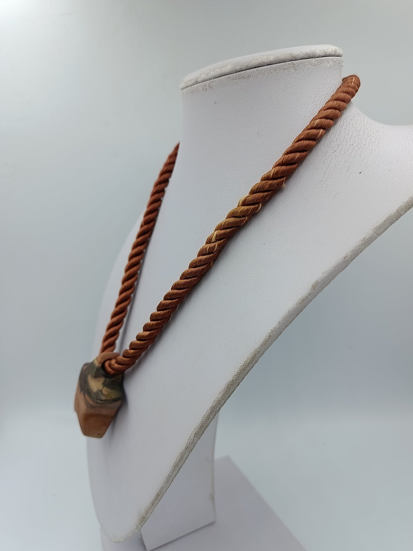 Vintage Halskette Kordel braun mit Stein Anhänger Stern Boho Ethno Statement