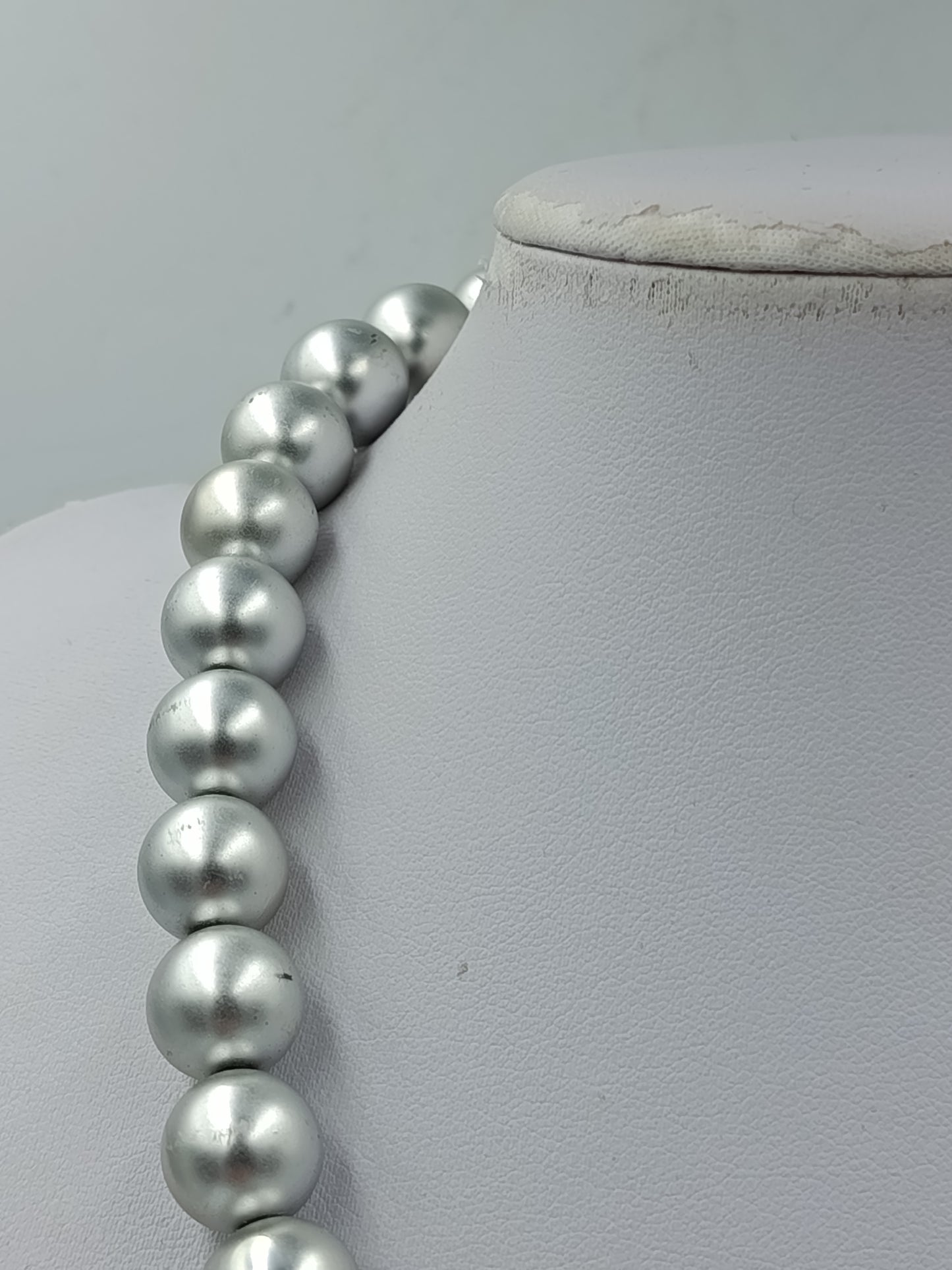Vintage Perlenkette Silber Grau Große Kugelperlen Statement Halskette 44,5 cm