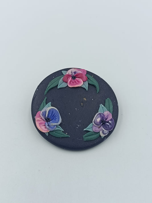 Vintage Brosche mit Blumenmotiv handgefertigt Keramik oder Fimo Optik