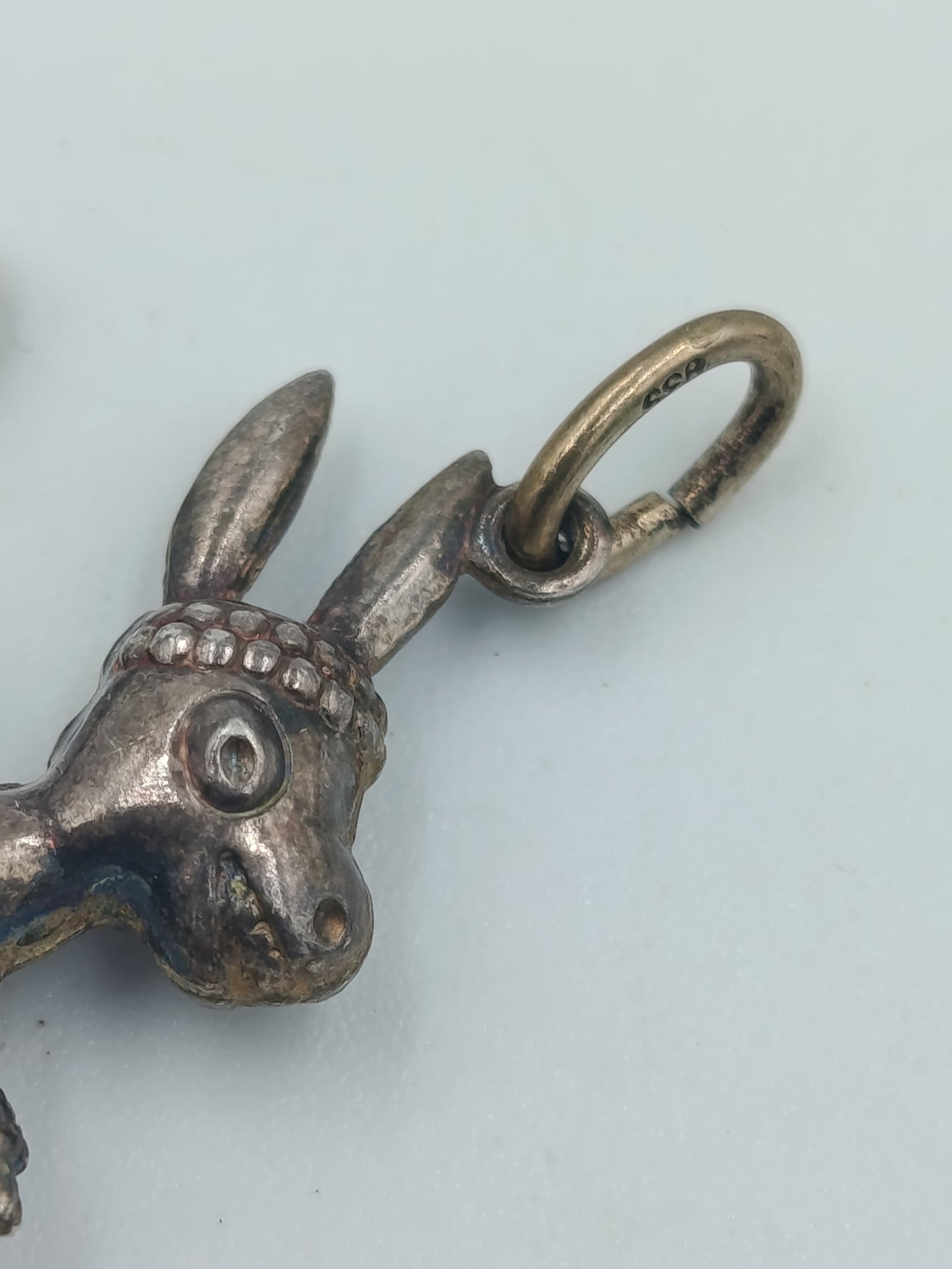 Vintage Esel Anhänger aus Metall detailreich gestaltet kleines Tiermotiv