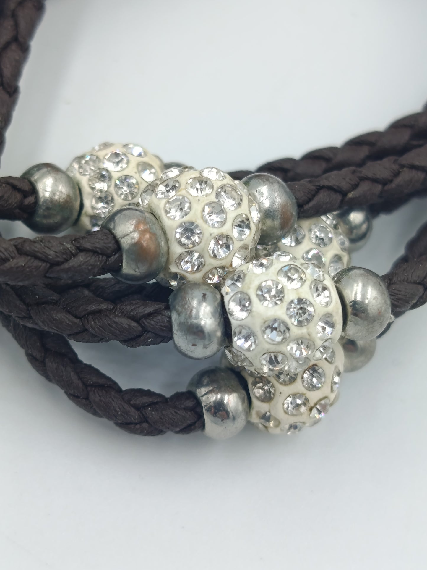 Vintage Lederarmband braun geflochten mit Strass Perlen und Magnetverschluss