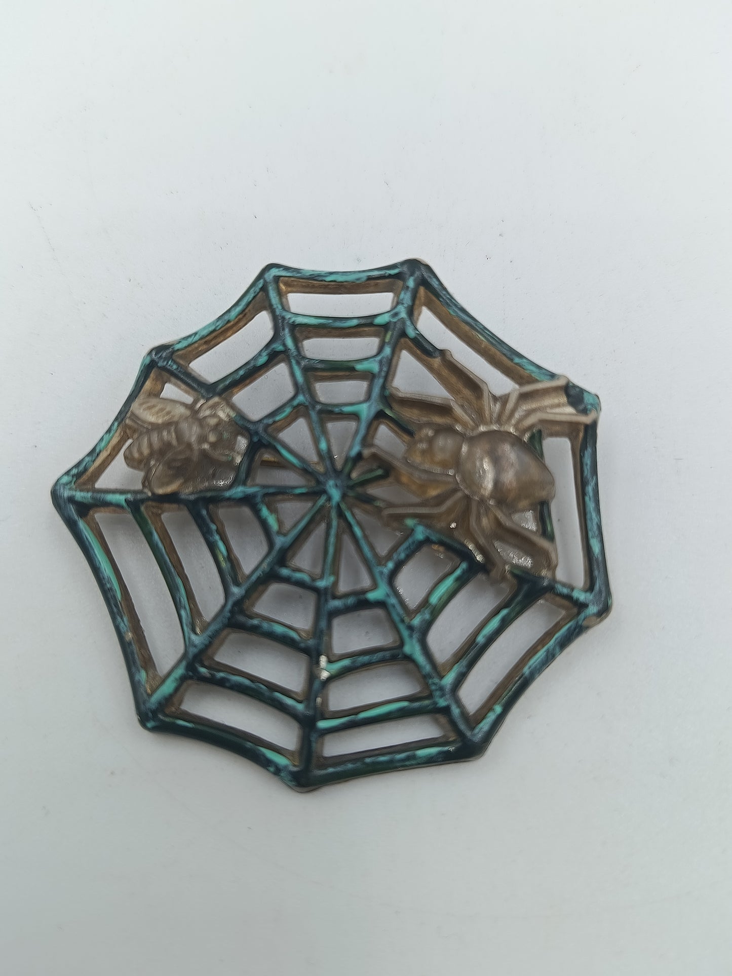 Vintage Brosche Spinnennetz mit Spinne Patina Metall Schmuck