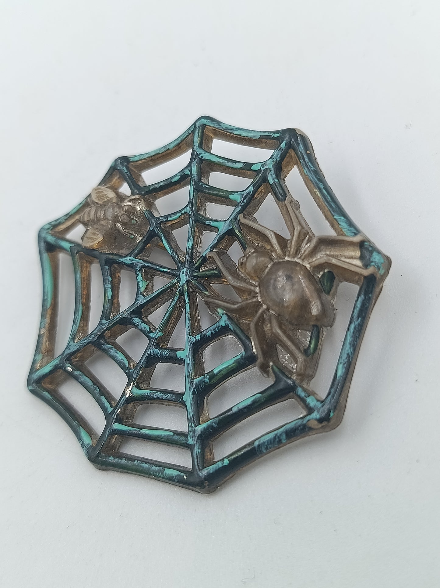 Vintage Brosche Spinnennetz mit Spinne Patina Metall Schmuck