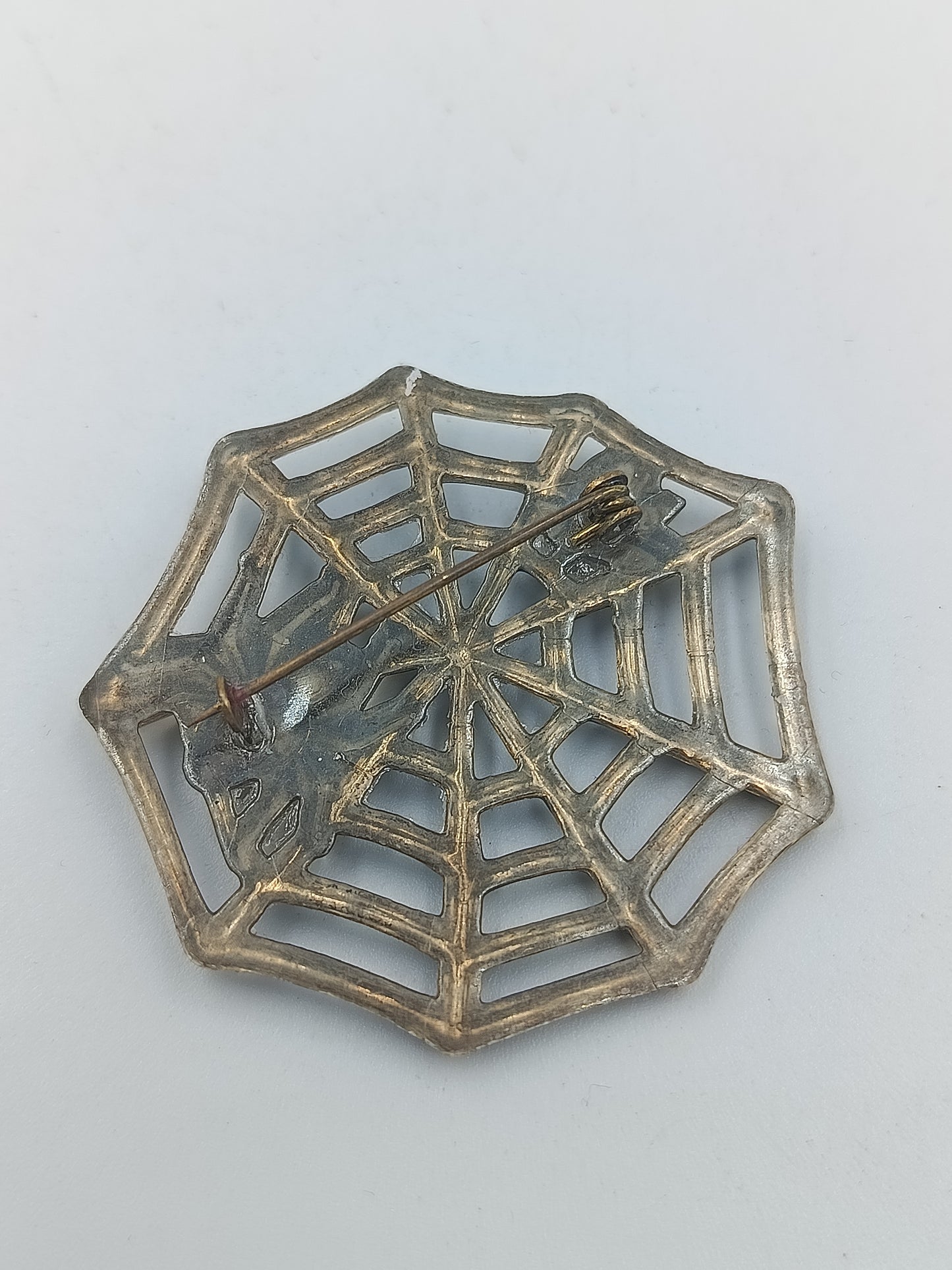 Vintage Brosche Spinnennetz mit Spinne Patina Metall Schmuck