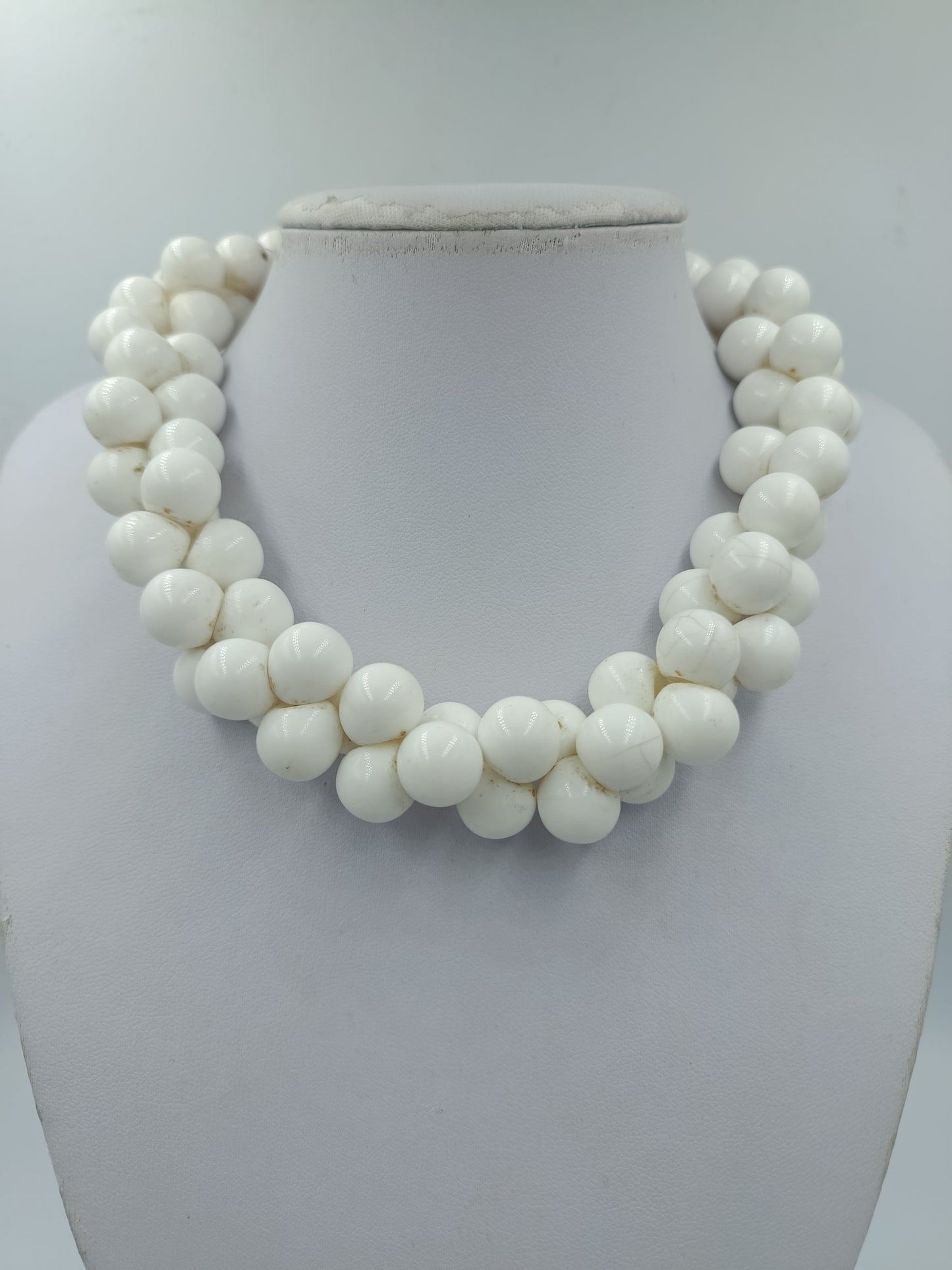 Statement Kette weiß Kugeln Vintage Look auffällig