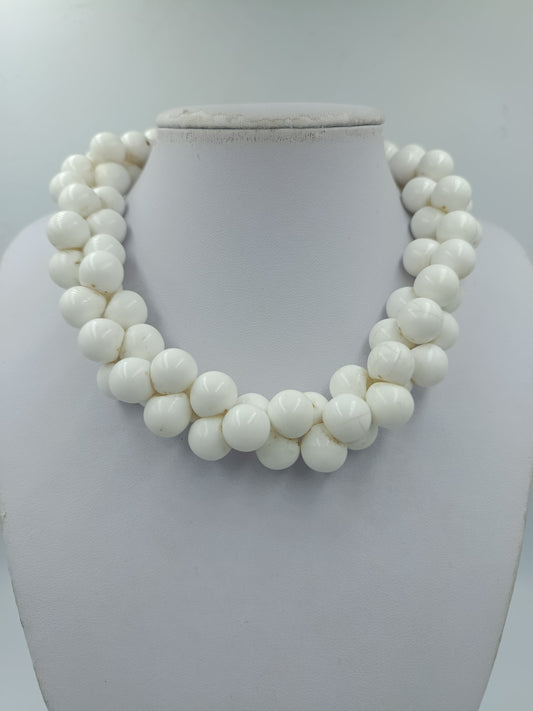 Statement Kette weiß Kugeln Vintage Look auffällig