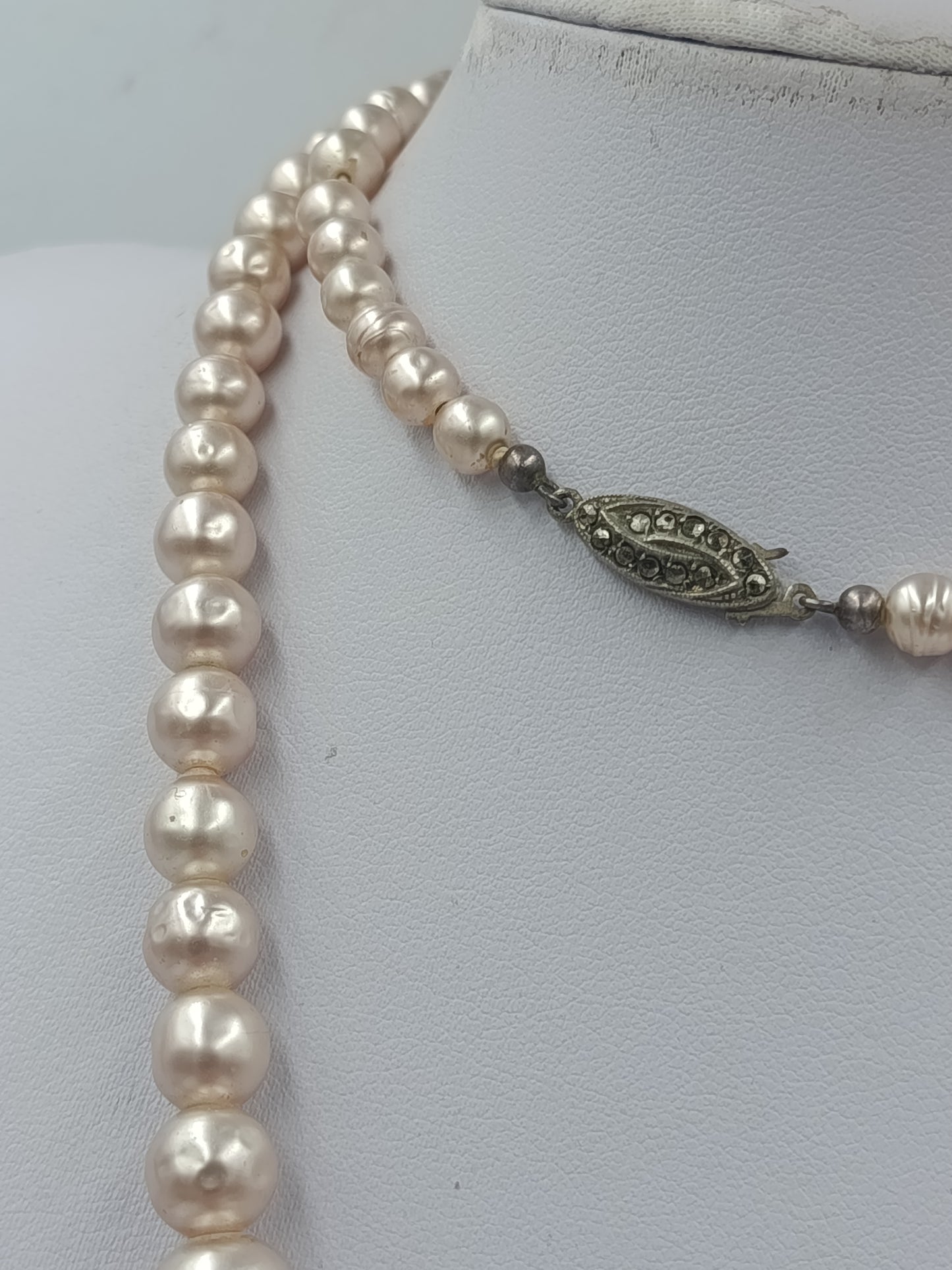 Edle Perlenkette mit 835 Silberverschluss 74 cm Vintage Collier