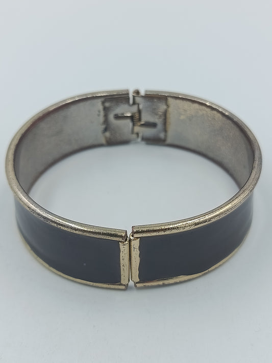 Vintage Armreif mit Emaille  schwarz goldfarben Klappverschluss