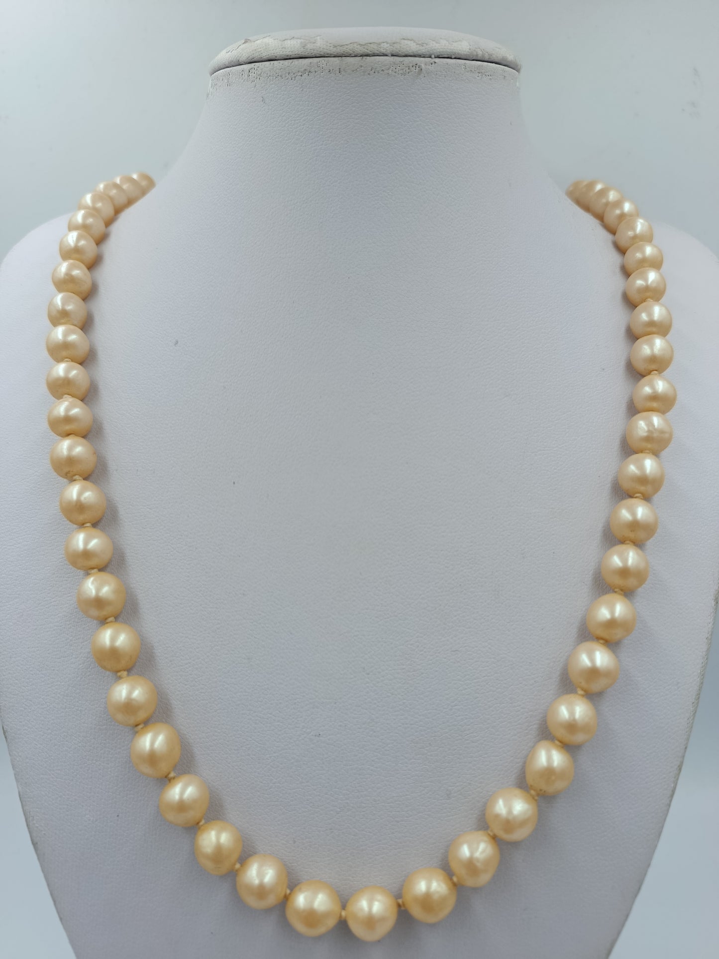 Vintage Perlenkette Apricot mit Zier Schließe  Klassisch  Elegant