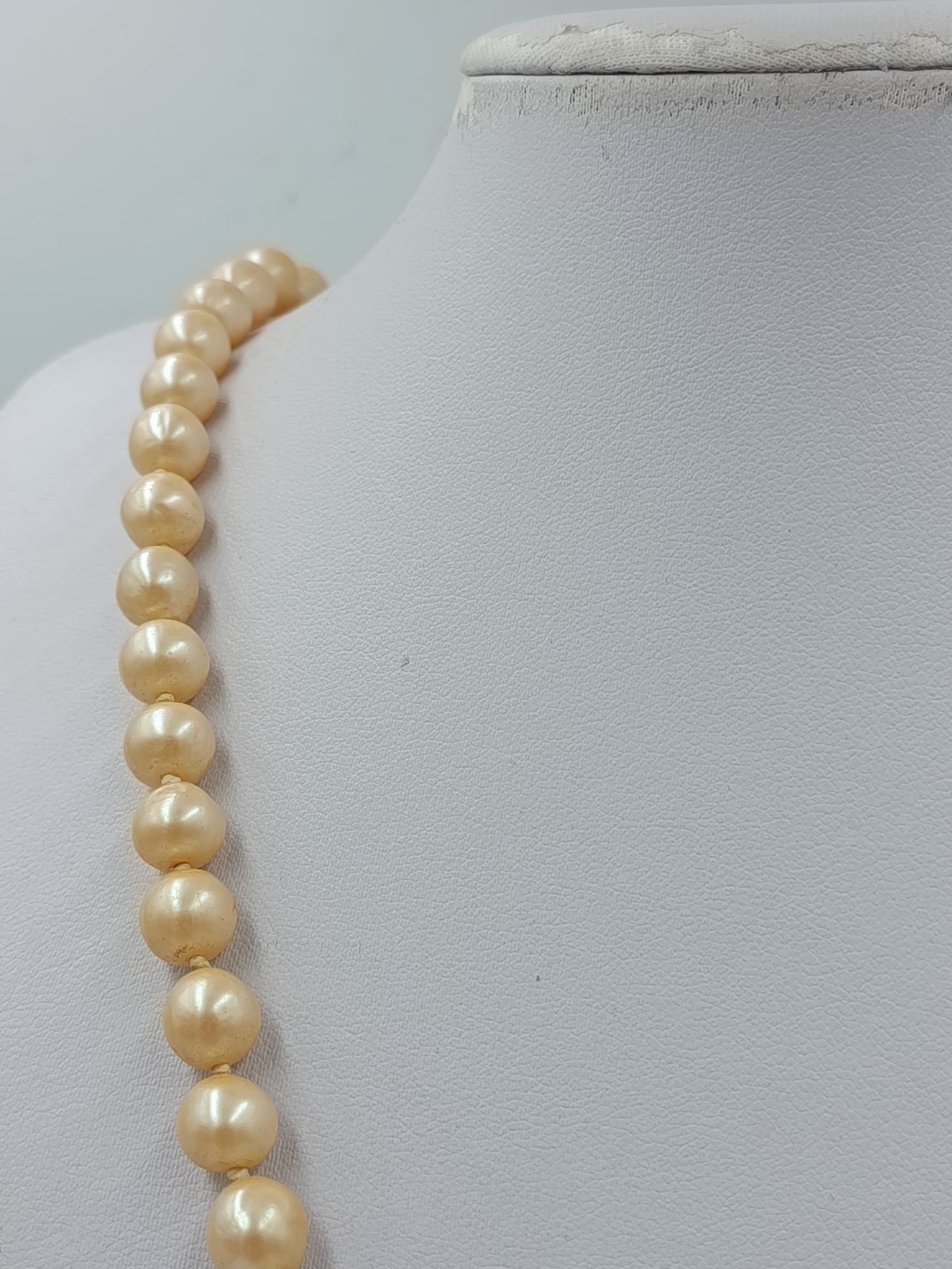 Vintage Perlenkette Apricot mit Zier Schließe  Klassisch  Elegant
