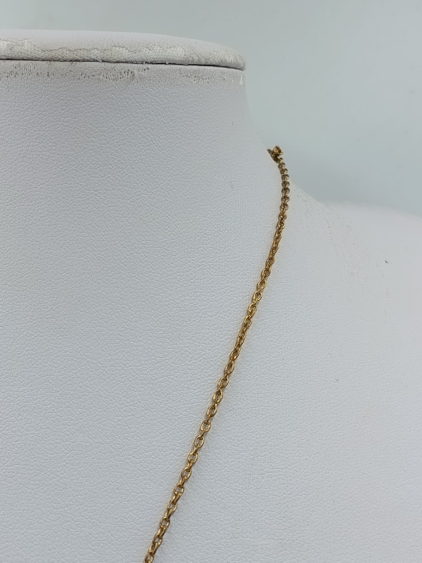 Vintage Cameo Kette Rot  Gold  Klassischer Damenanhänger im Antikstil