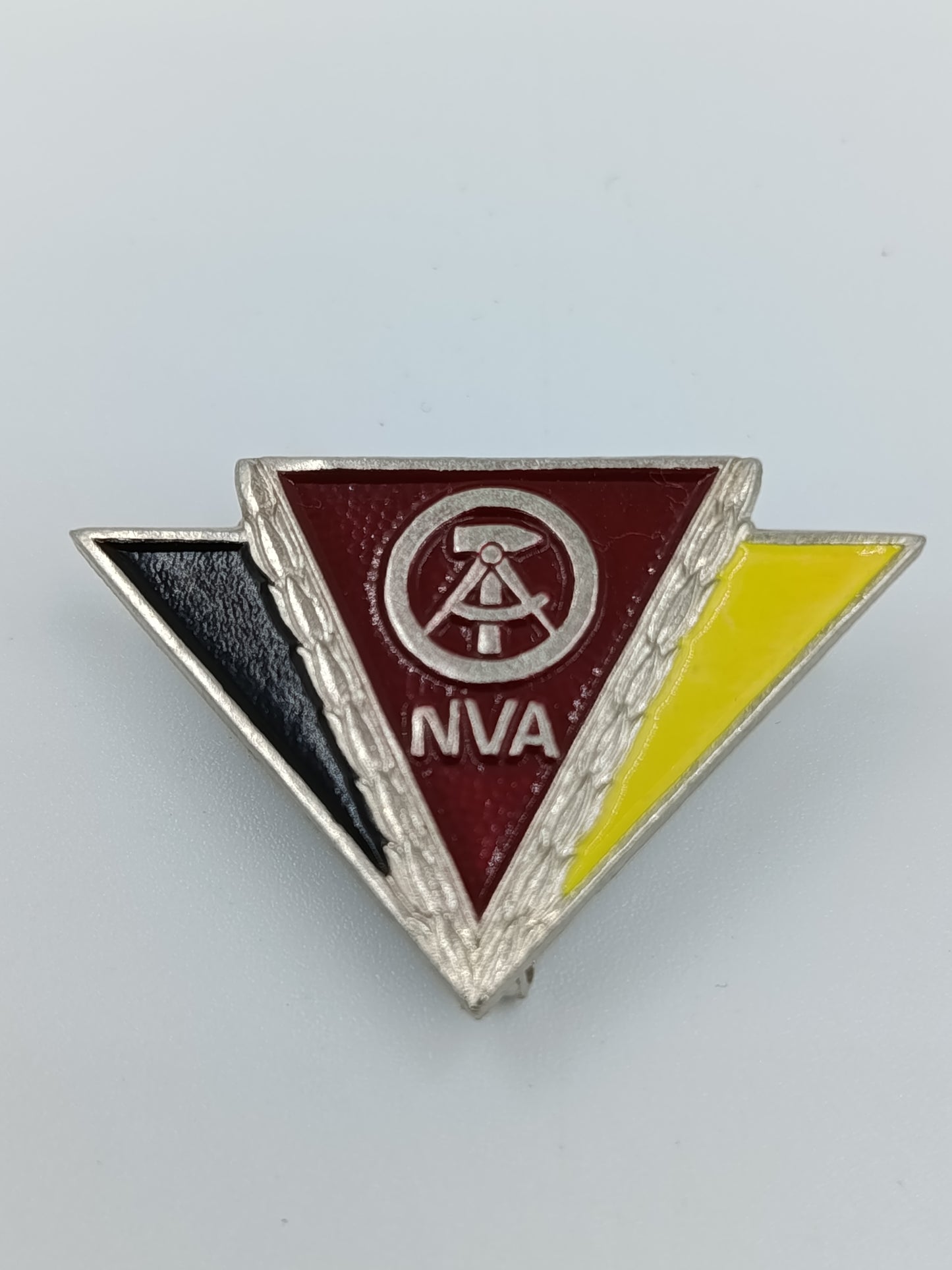 DDR NVA Abzeichen / Anstecknadel – Nationalen Volksarmee – Vintage