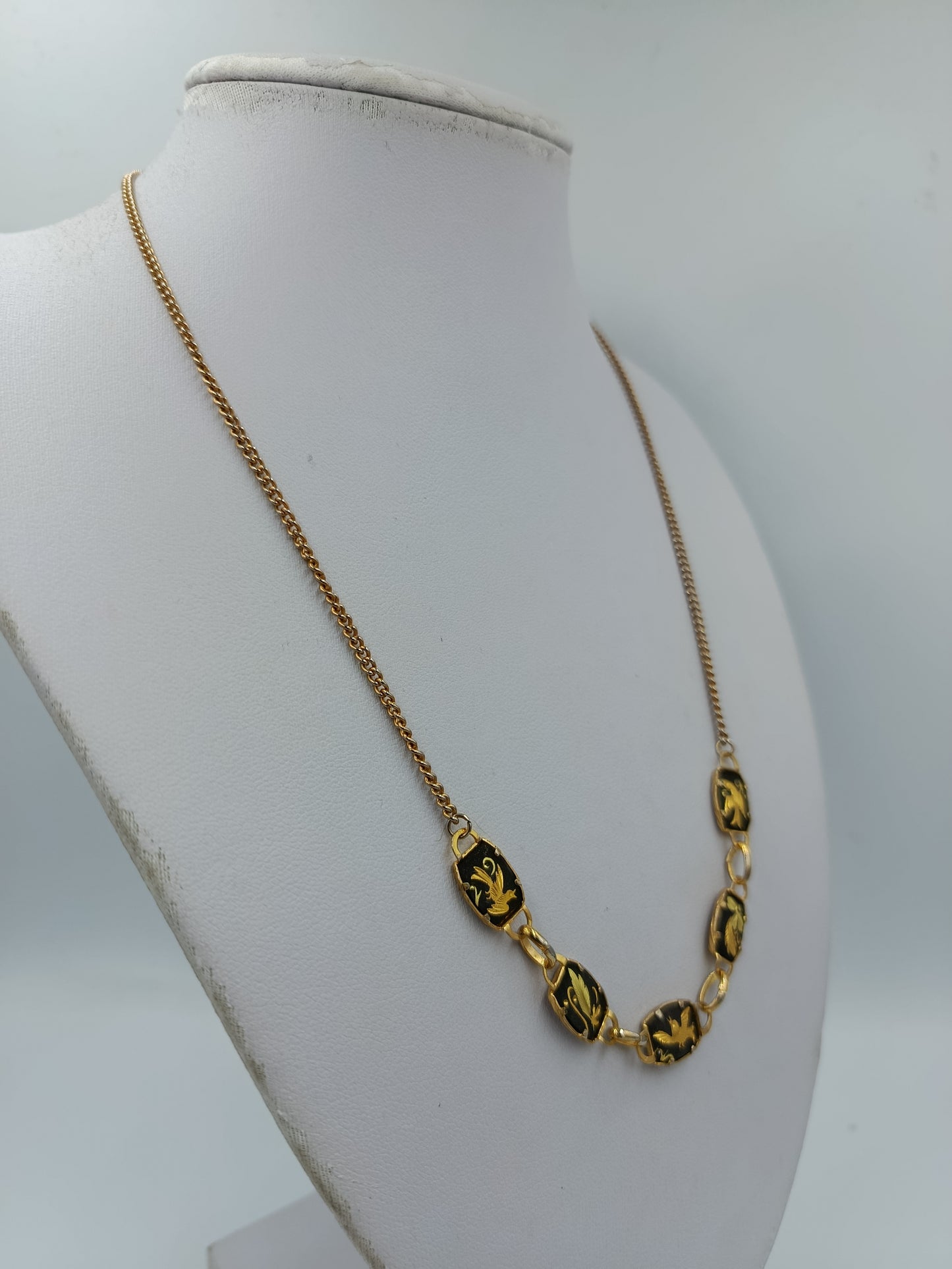 Vintage Collier mit schwarzem Emaille und goldfarbenen Vogelmotiven