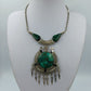 Vintage Statement Kette mit großem grünen Stein  Ethno Anhänger