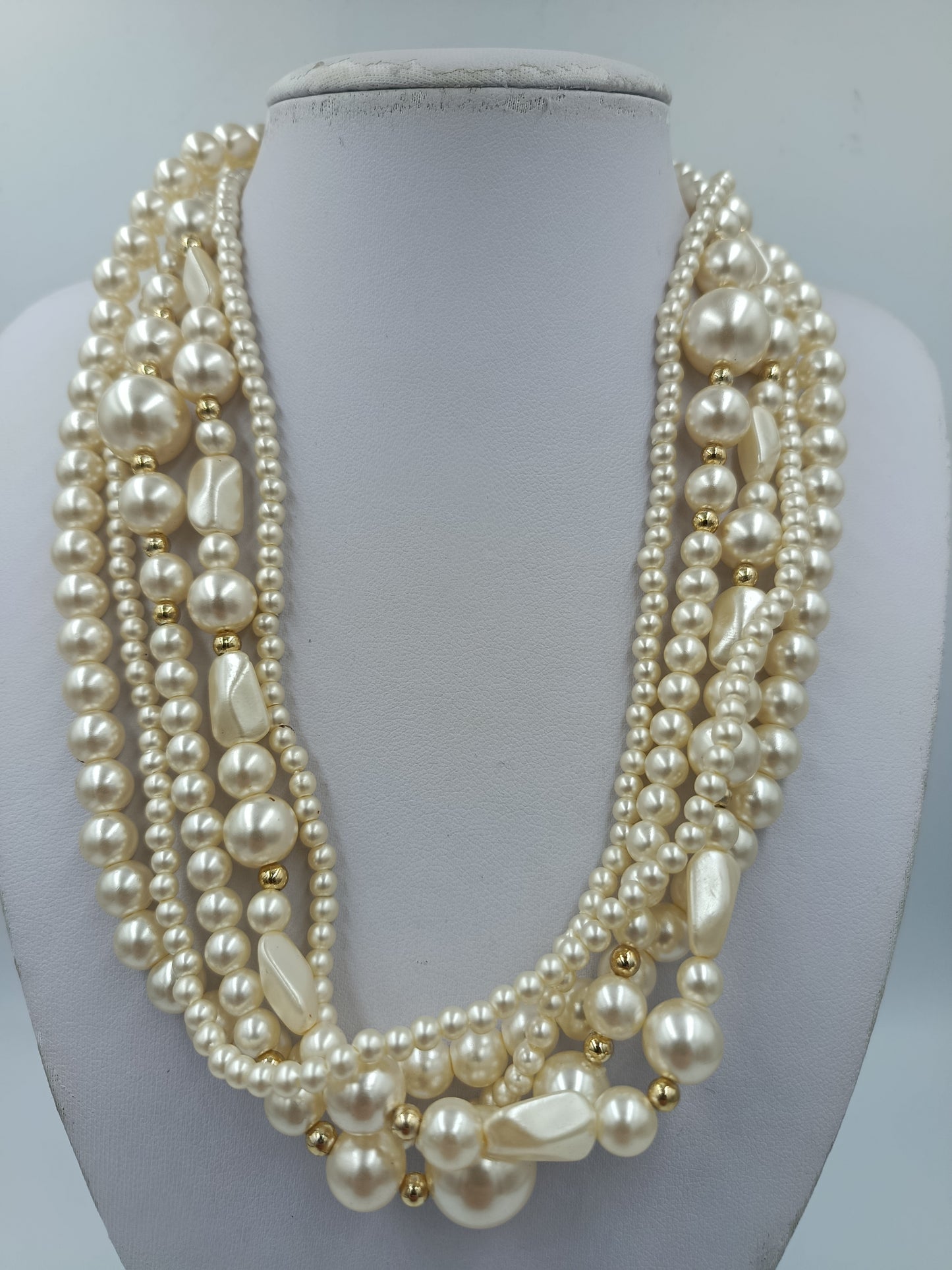 Wunderschöne Statement Perlenkette Mehrreihig Creme Vintage Collier
