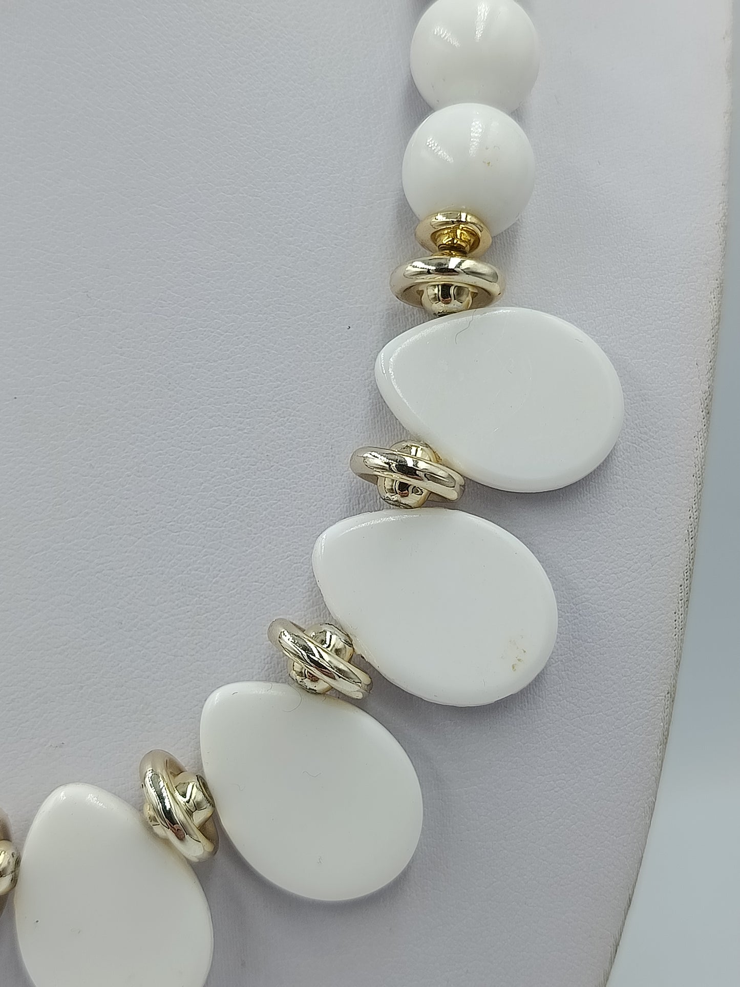 Statement Kette Weiß Gold  große Perlen  Tropfen Design