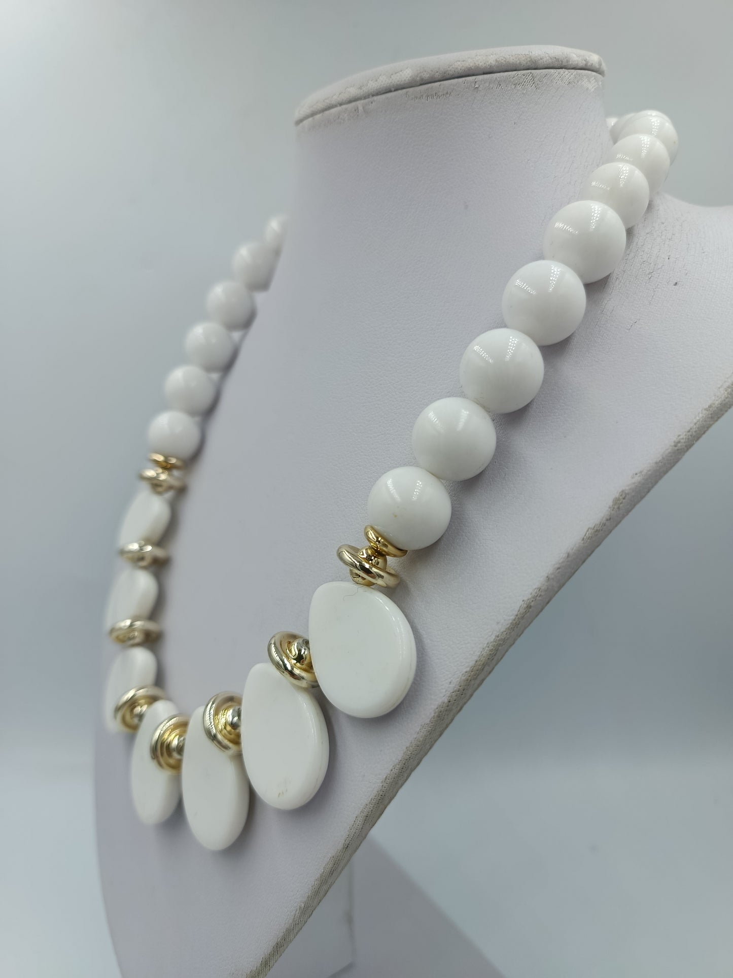 Statement Kette Weiß Gold  große Perlen  Tropfen Design