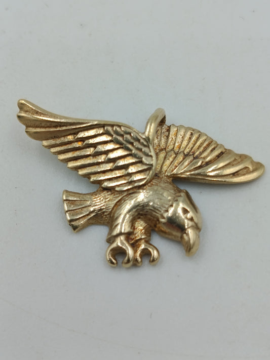 Vintage Anhänger Adler goldfarben kraftvolles Tiermotiv