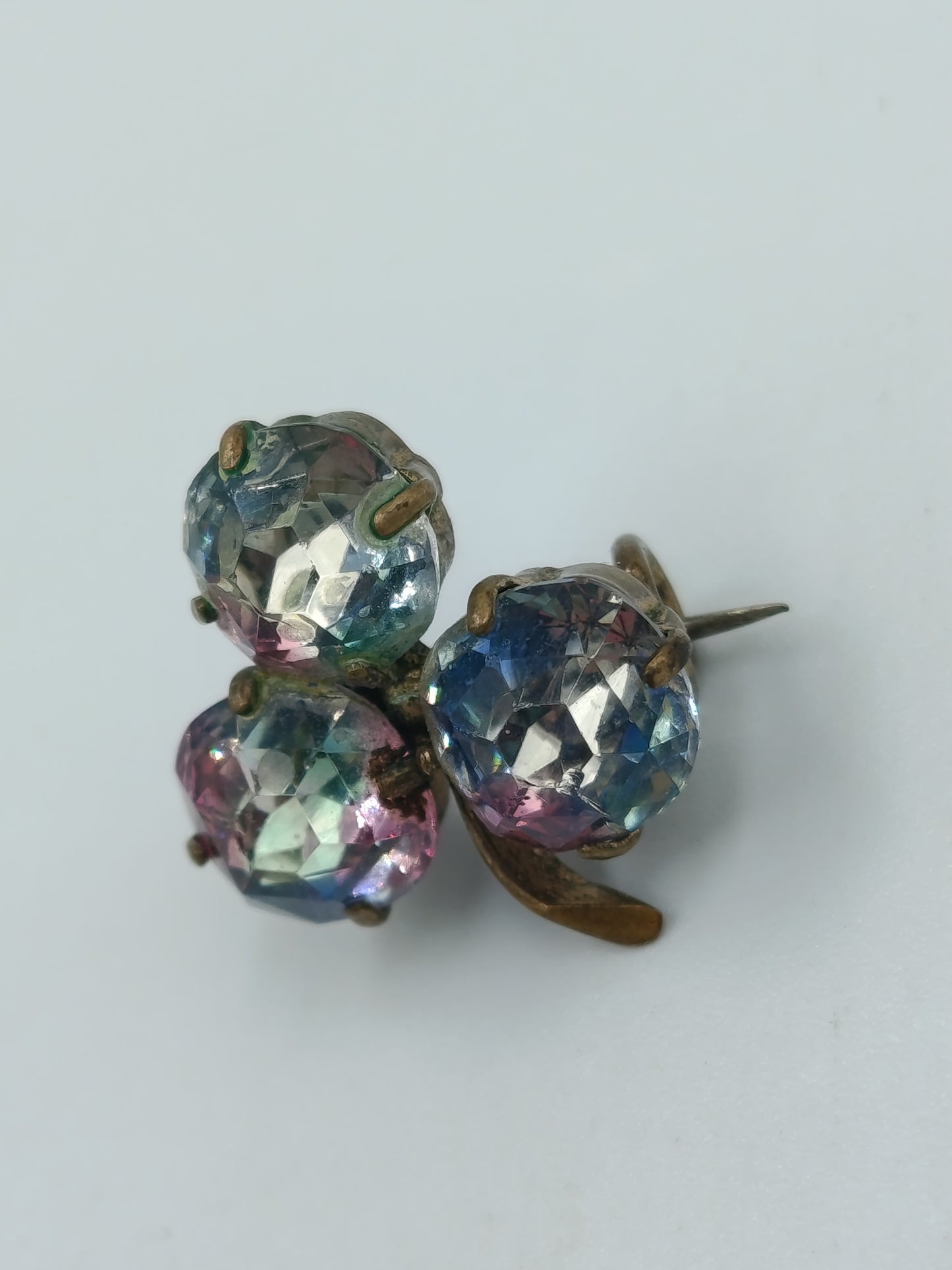 Vintage Brosche Kleeblatt mit bunten Strasssteinen – schimmernd &amp; verspielt