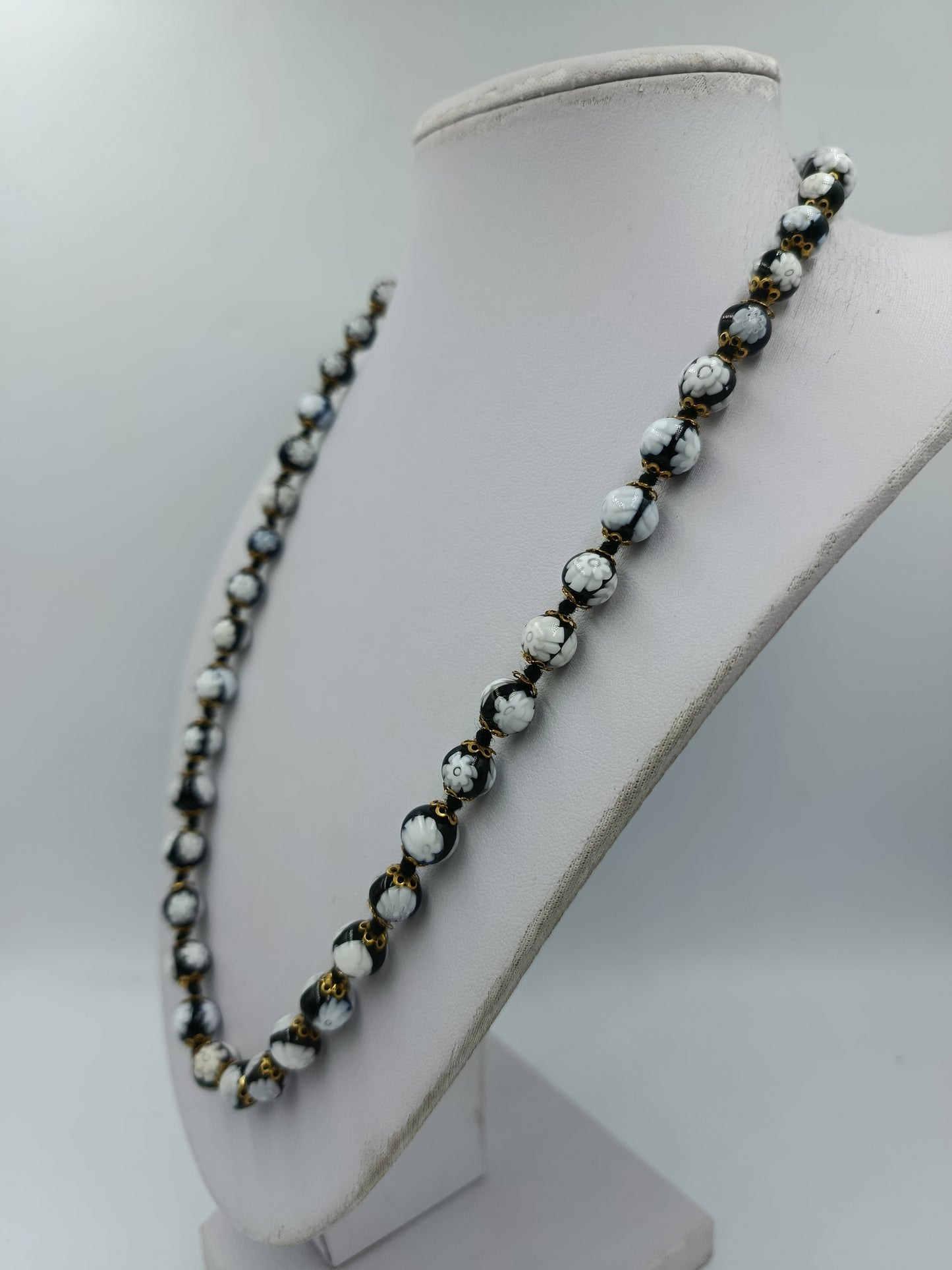 Vintage Schmuckset Murano Glas Halskette und Armband Schwarz Weiß Floral