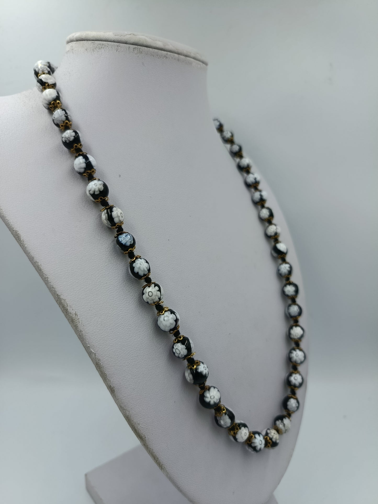 Vintage Schmuckset Murano Glas Halskette und Armband Schwarz Weiß Floral