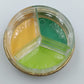 Charmante Vintage Pillendose mit Blumenmotiv rund