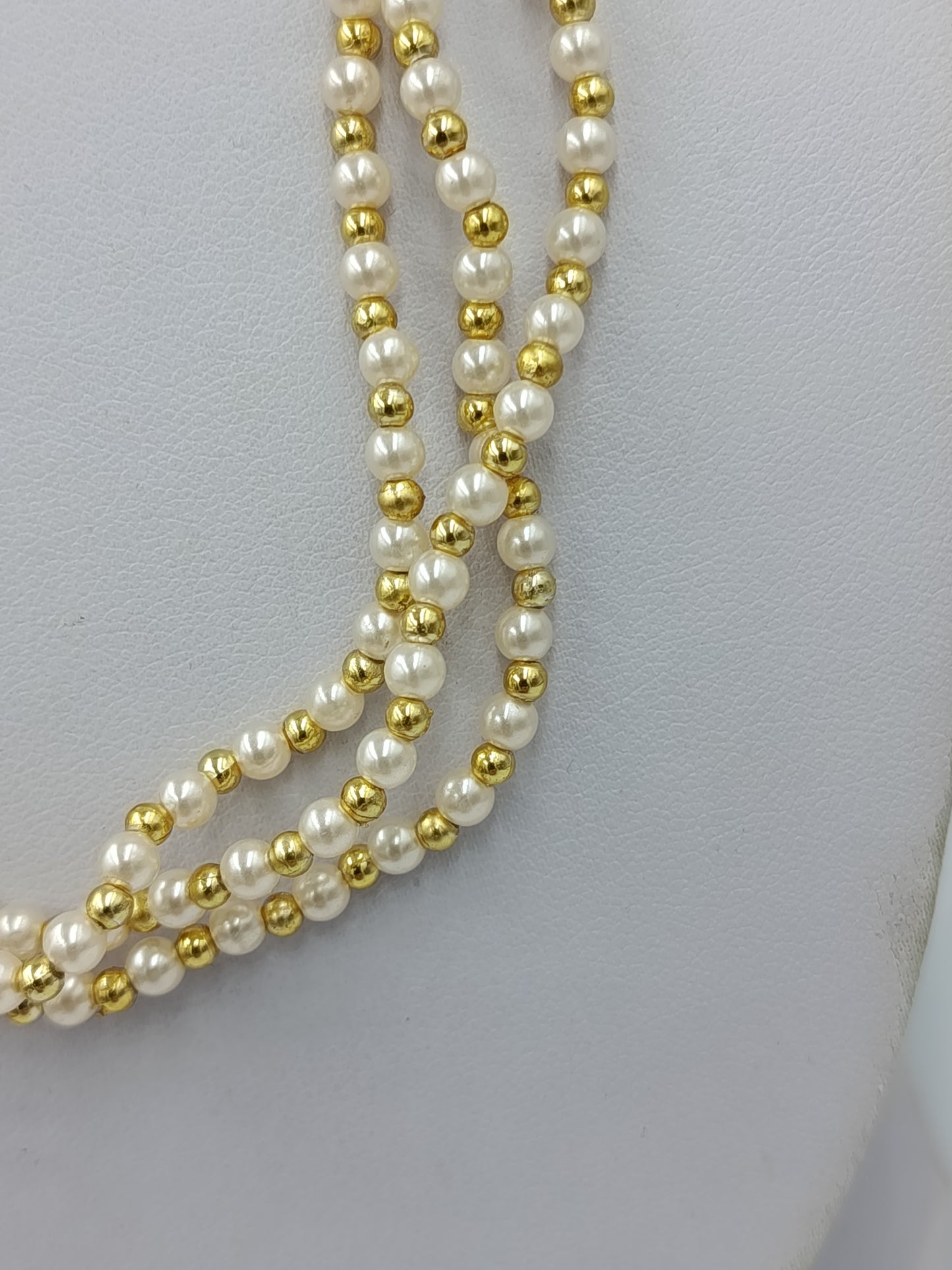 Mehrreihige Perlenkette Weiß Goldfarben Klassisch Elegant
