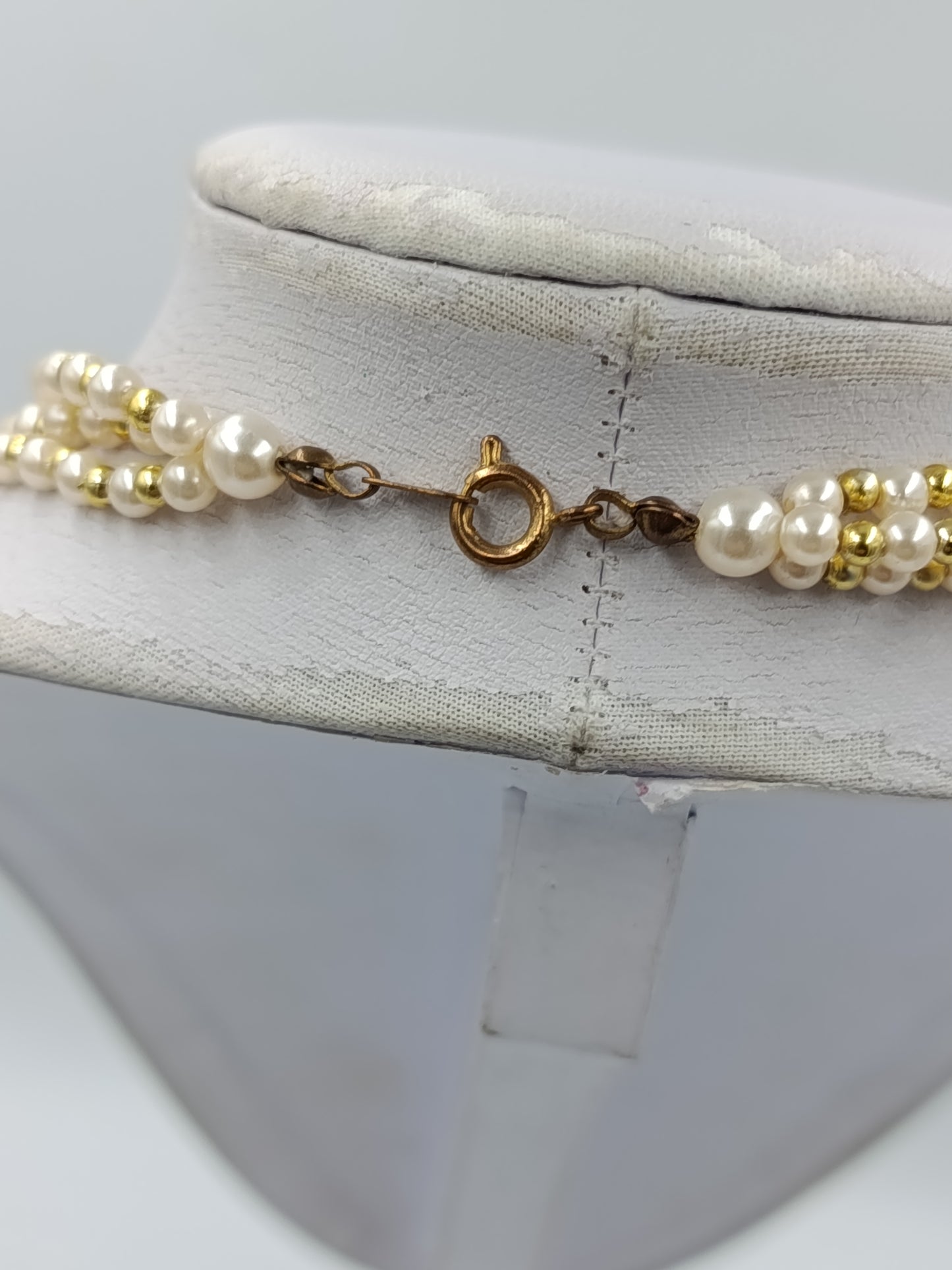 Mehrreihige Perlenkette Weiß Goldfarben Klassisch Elegant