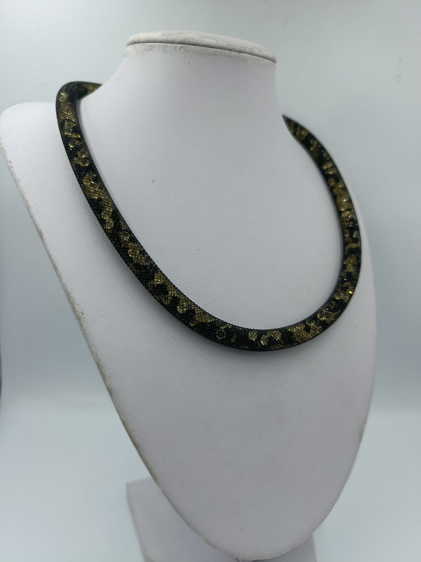 Statement Kette Schwarz Gold Netzoptik Strass Magnetverschluss 51 cm