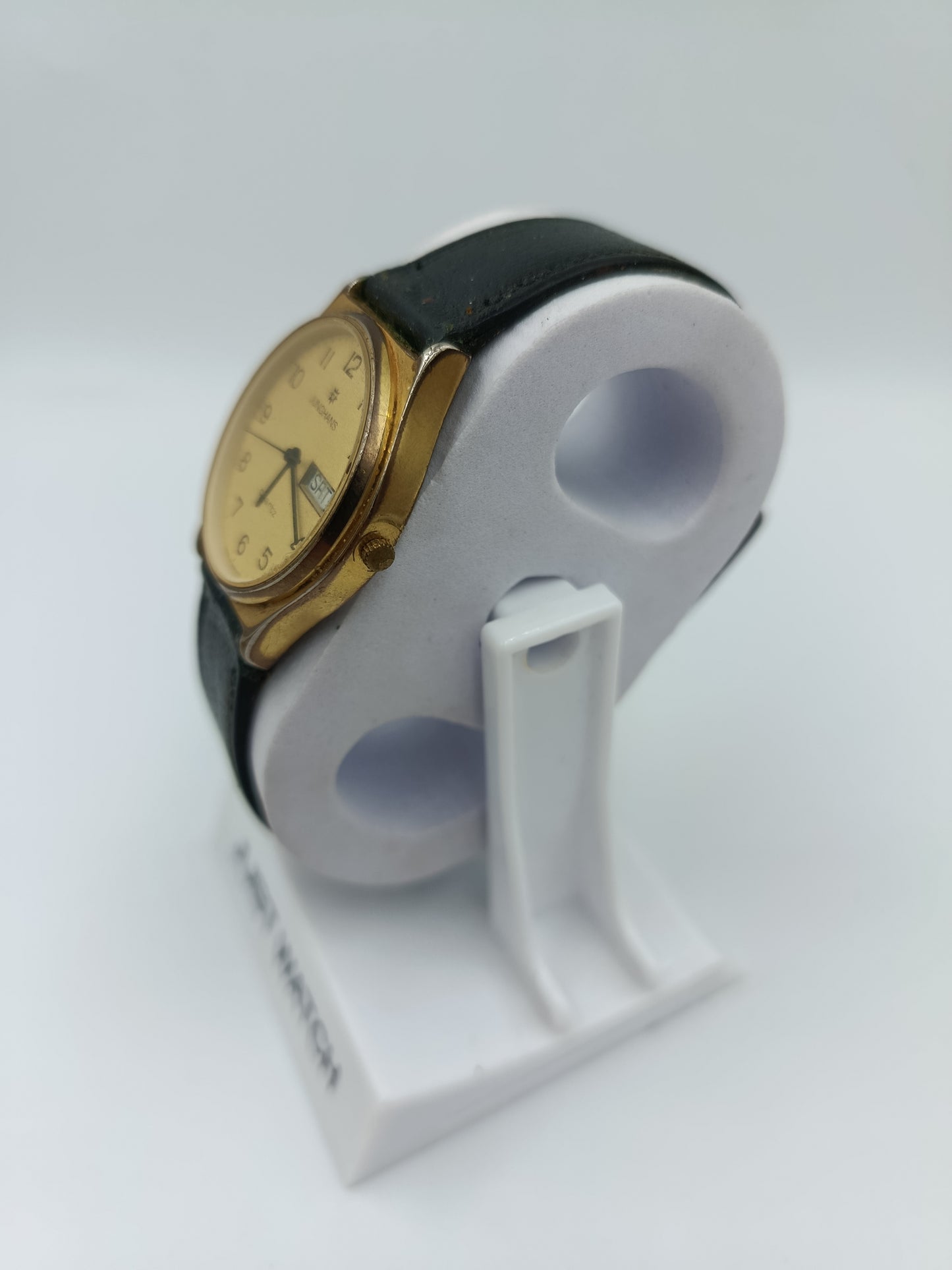 Junghans Quartz Armbanduhr Gold Damen Lederarmband Vintage Day-Date