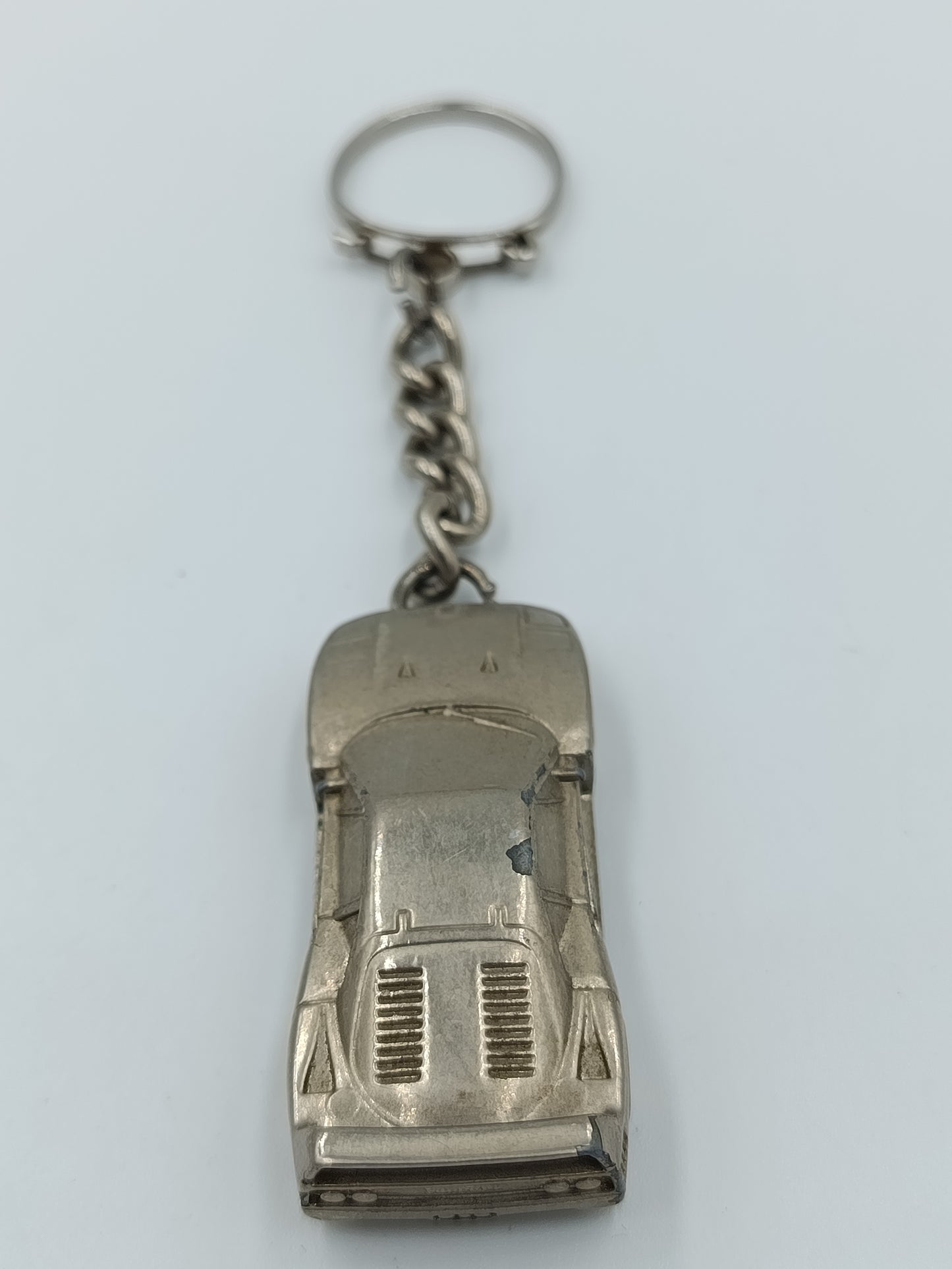 Vintage Schlüsselanhänger Auto Metall Silber Sportwagen Design