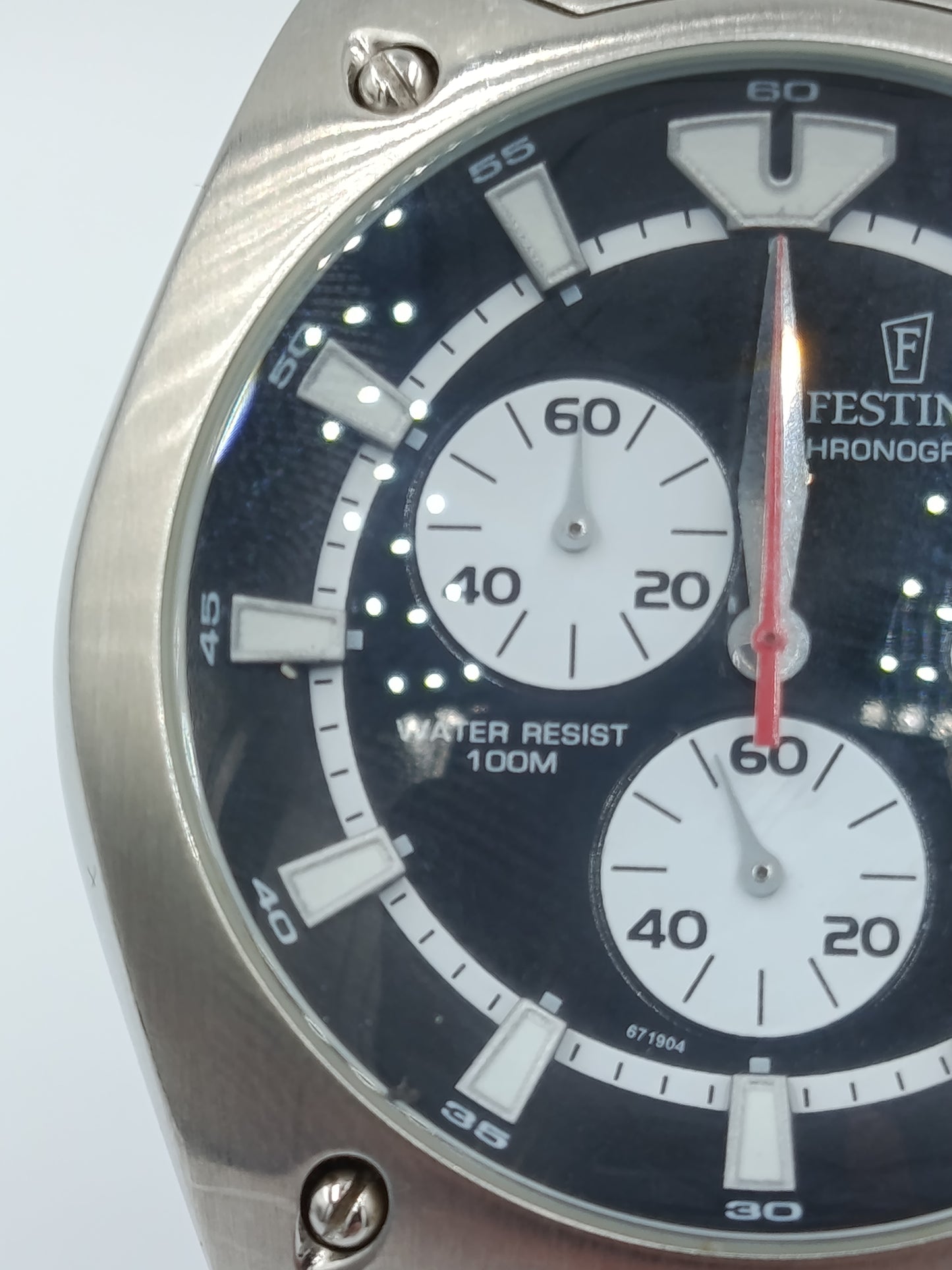 FESTINA Chronograph Herren Uhr Edelstahl Schwarz Silber 100m Datum Sportlich