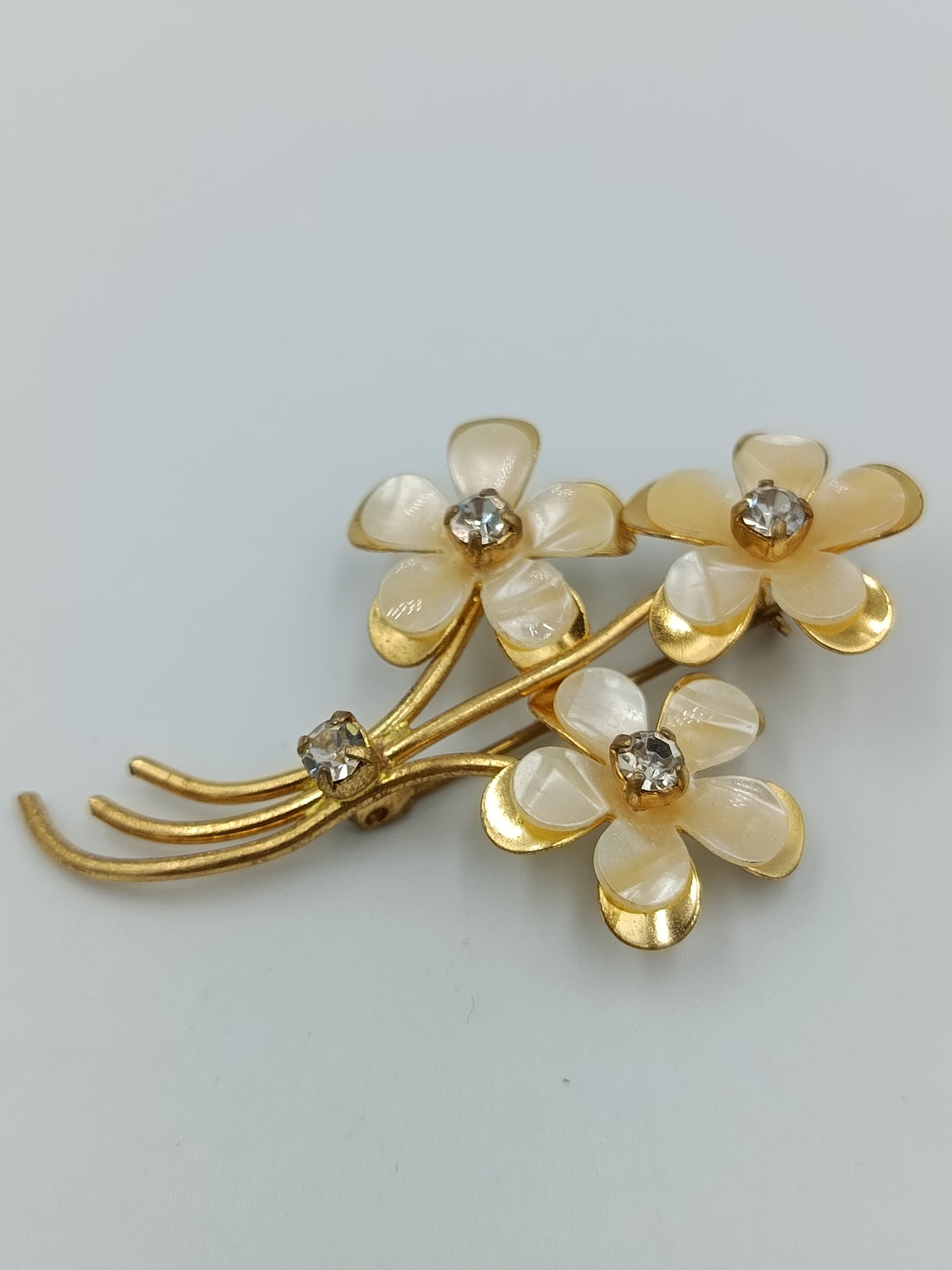 Vintage Blumen Brosche Goldfarben Perlmutt Strass Elegant Schmuck